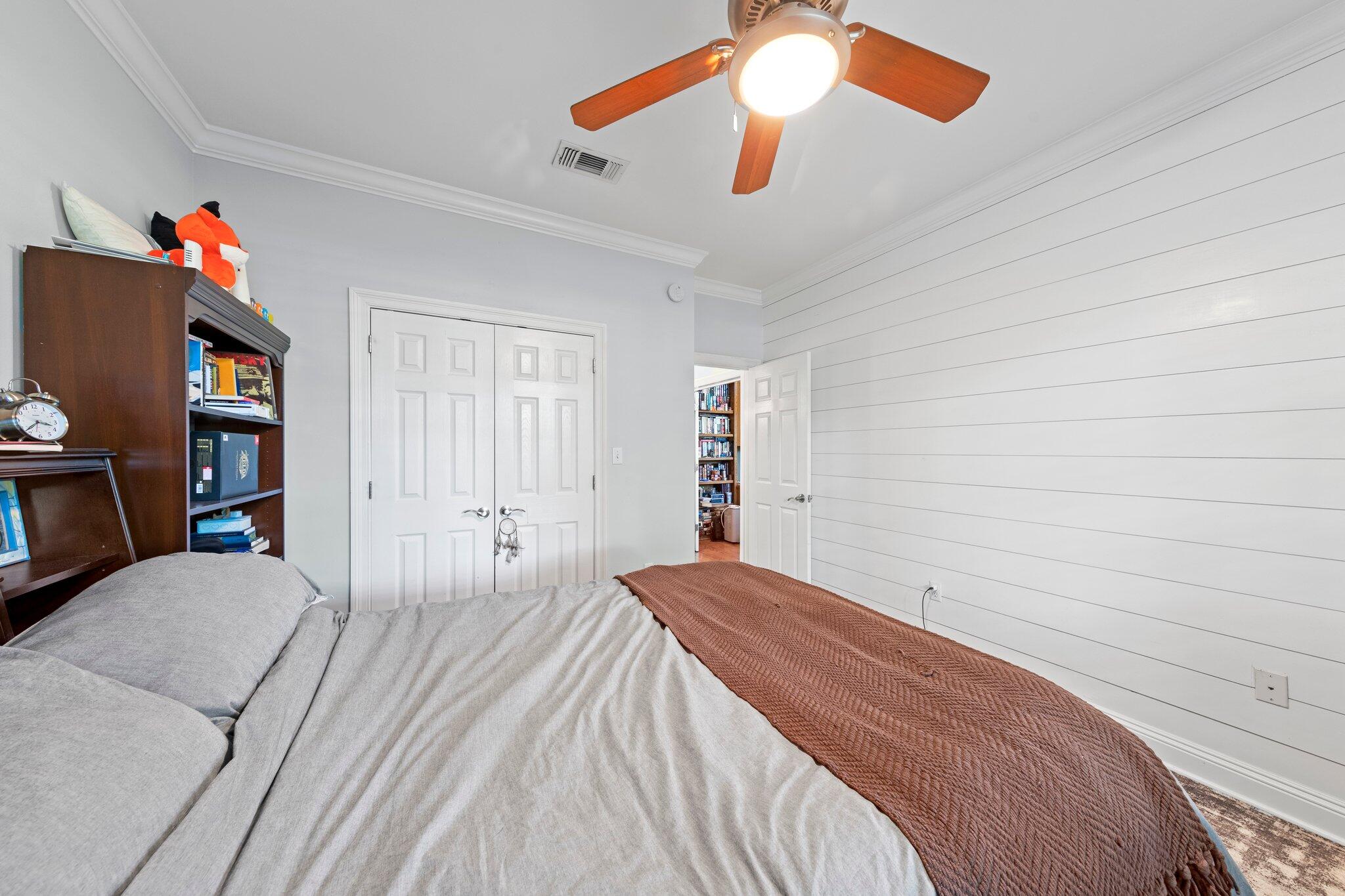 ROCKY BAYOU ESTATES - Residential Lease