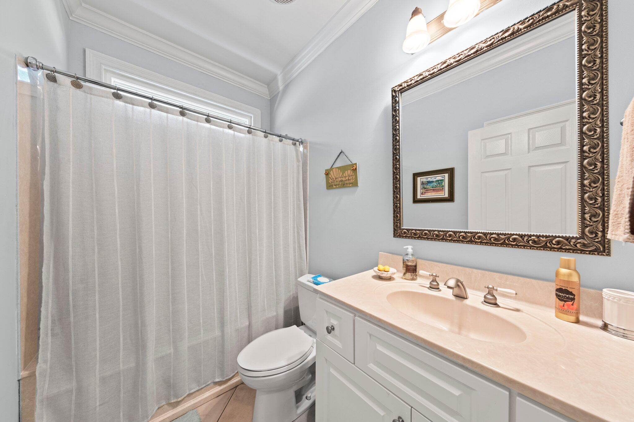 ROCKY BAYOU ESTATES - Residential Lease