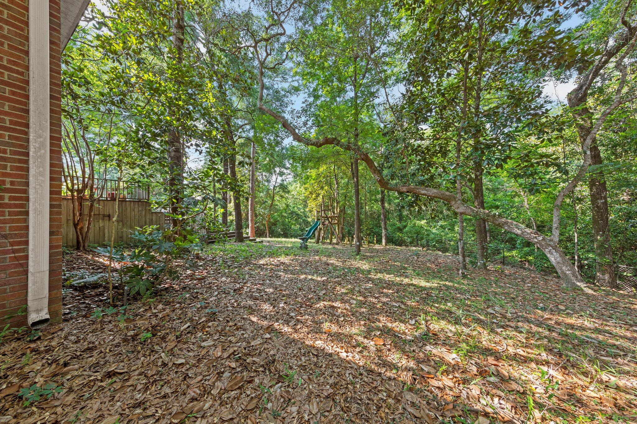 ROCKY BAYOU ESTATES - Residential Lease