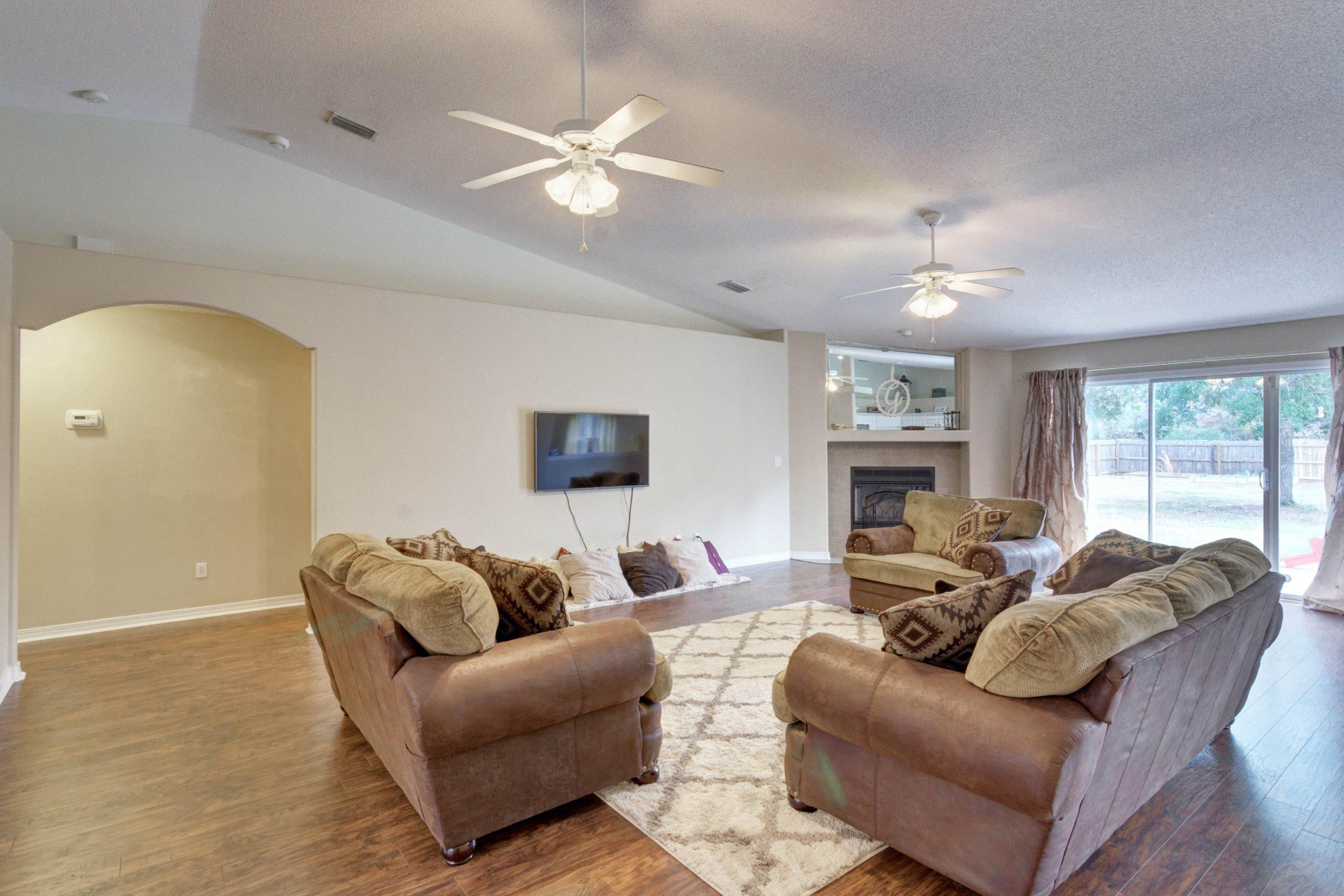 HOLLEY BY THE SEA - Residential