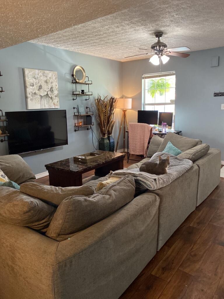 forest oak ph 3 - Residential Lease