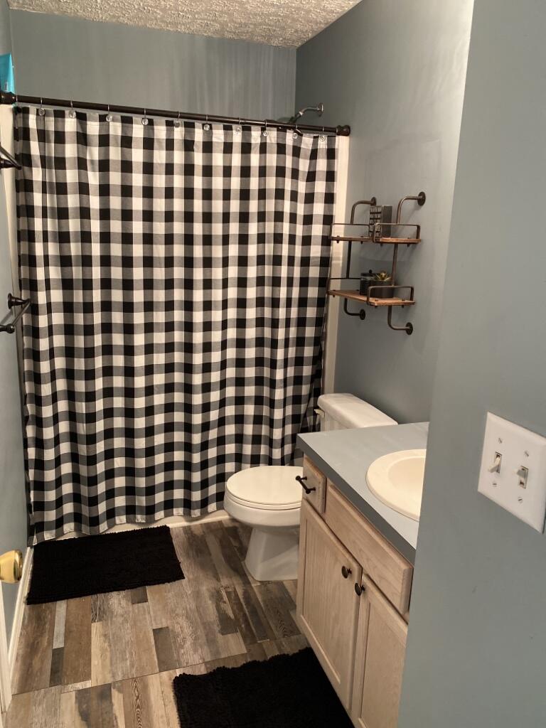 forest oak ph 3 - Residential Lease