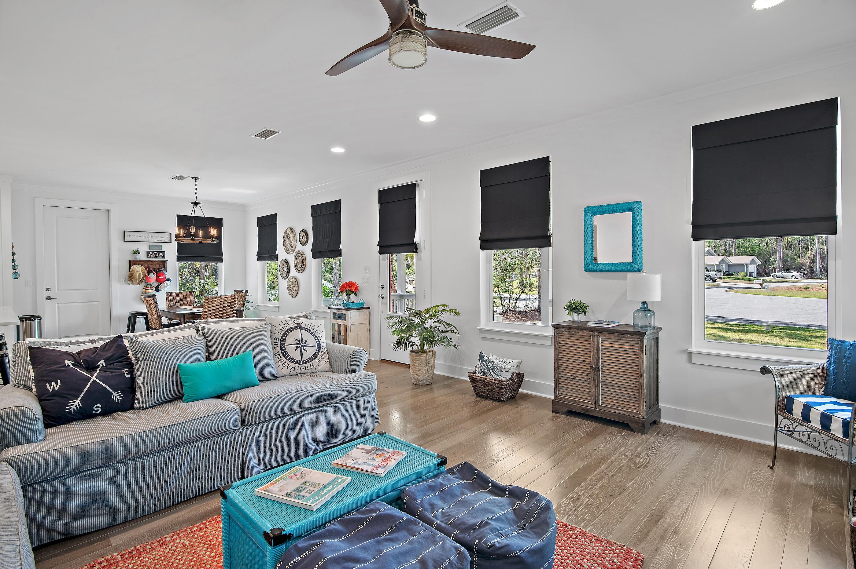 MONARCH ESTATES - Residential