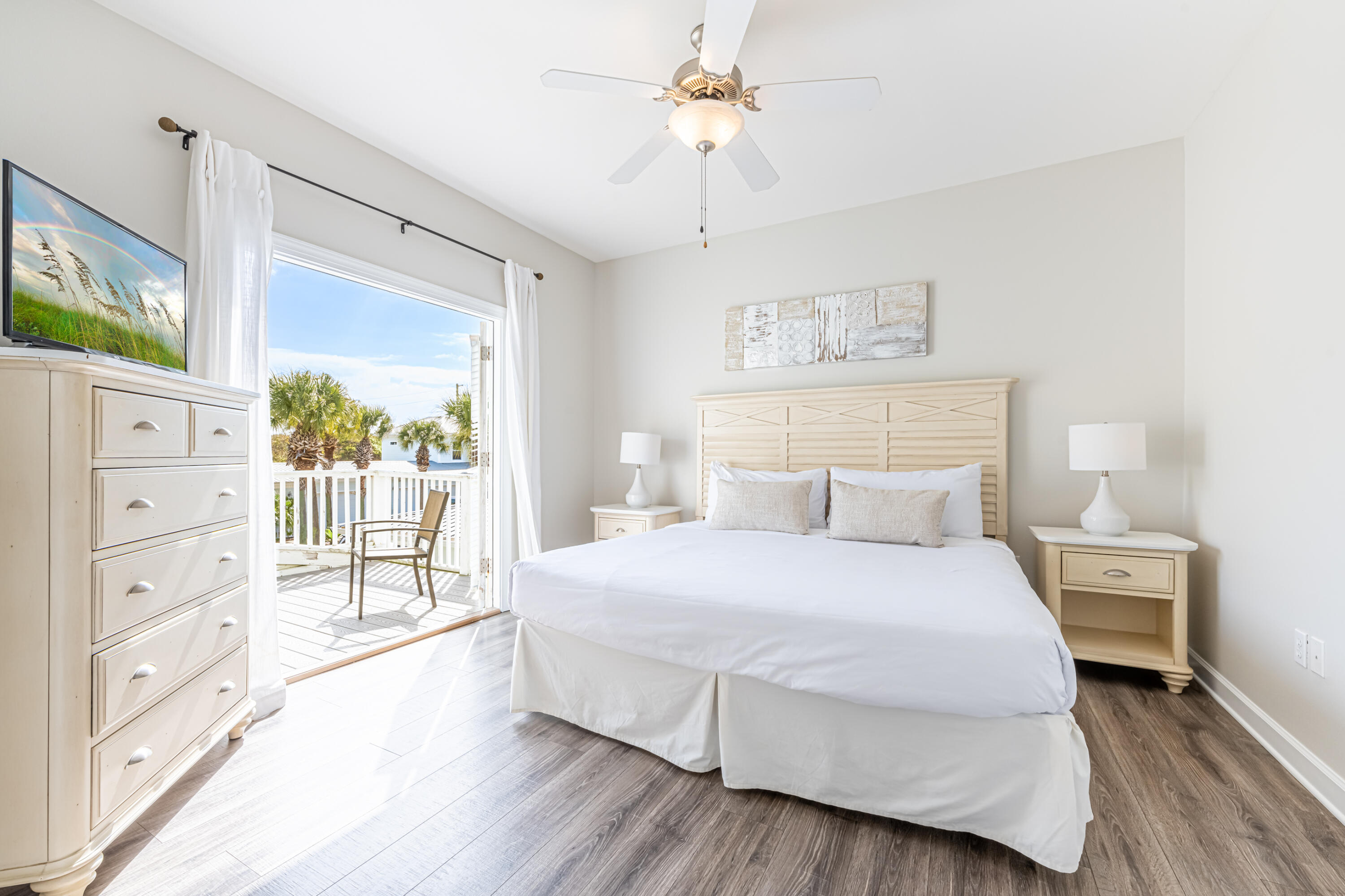 MIRAMAR PALMS - Residential