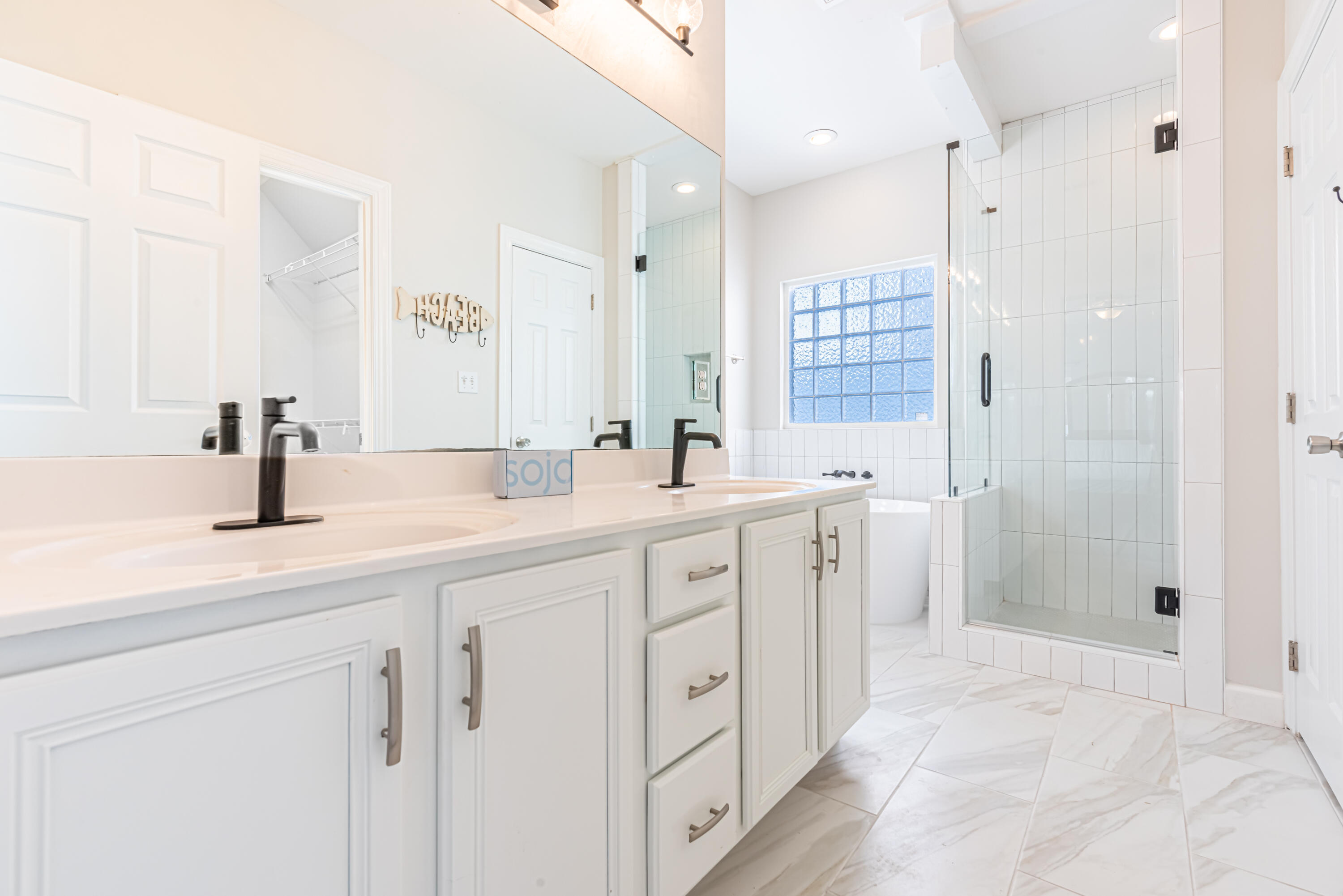 MIRAMAR PALMS - Residential