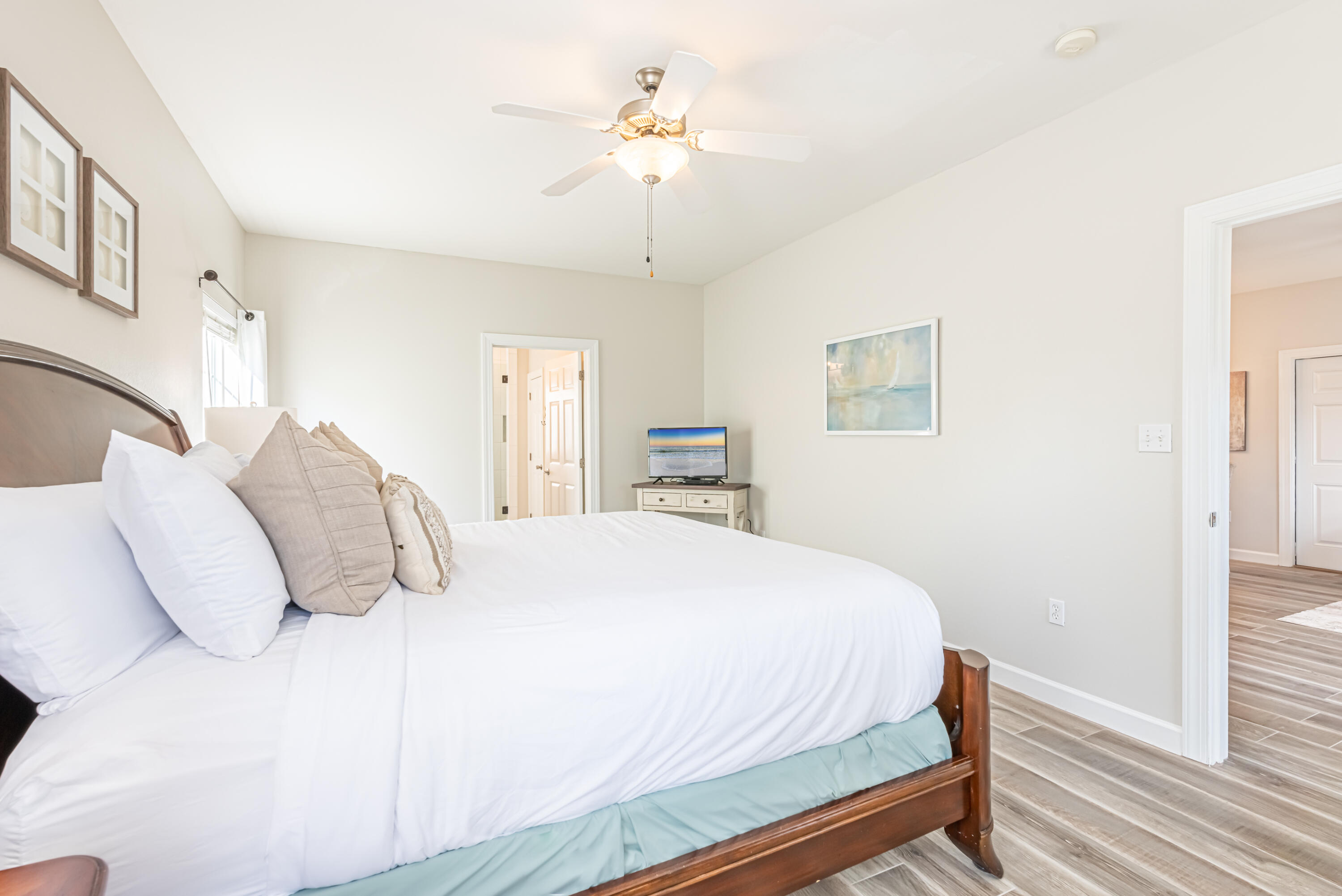 MIRAMAR PALMS - Residential