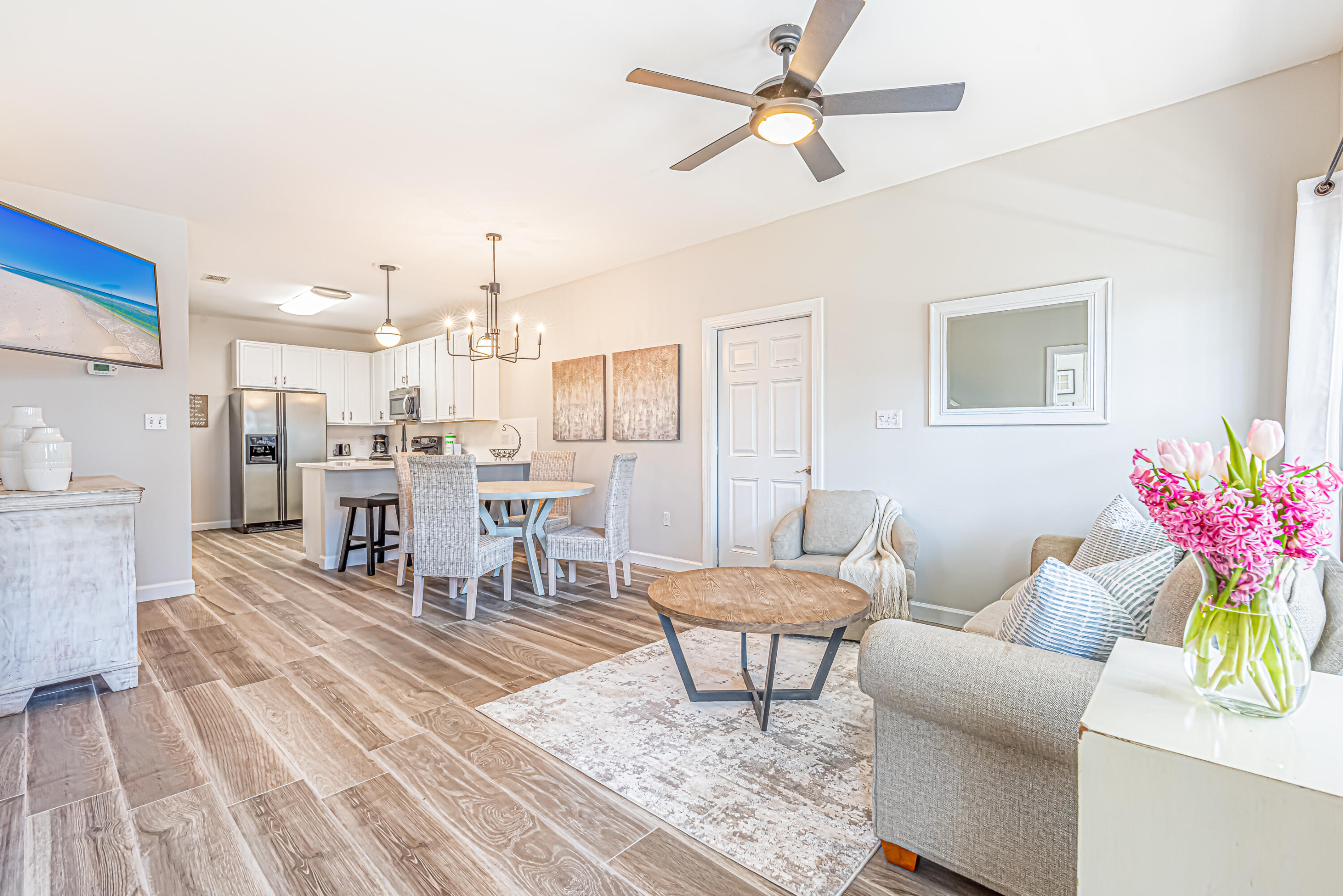 MIRAMAR PALMS - Residential