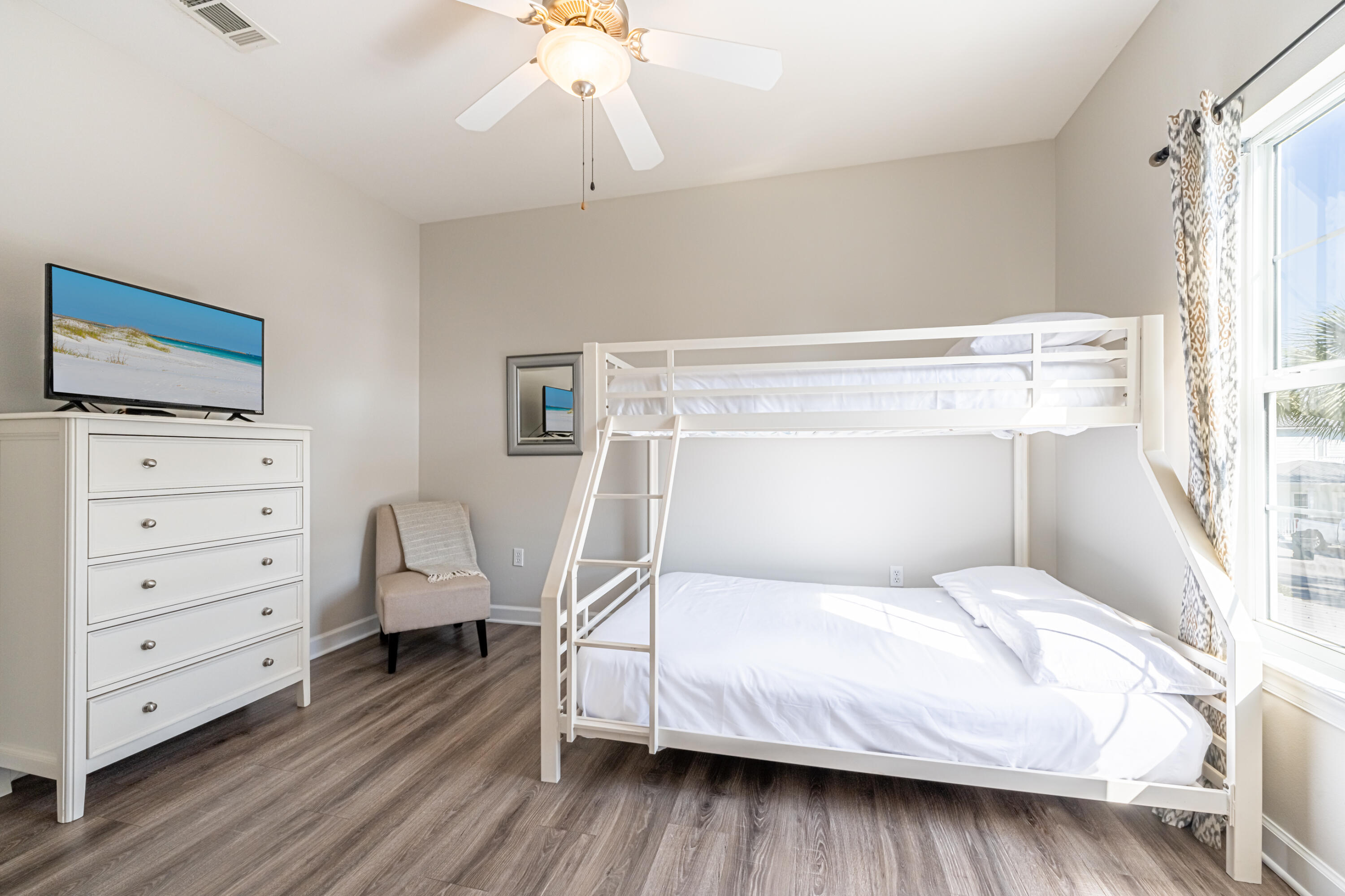 MIRAMAR PALMS - Residential