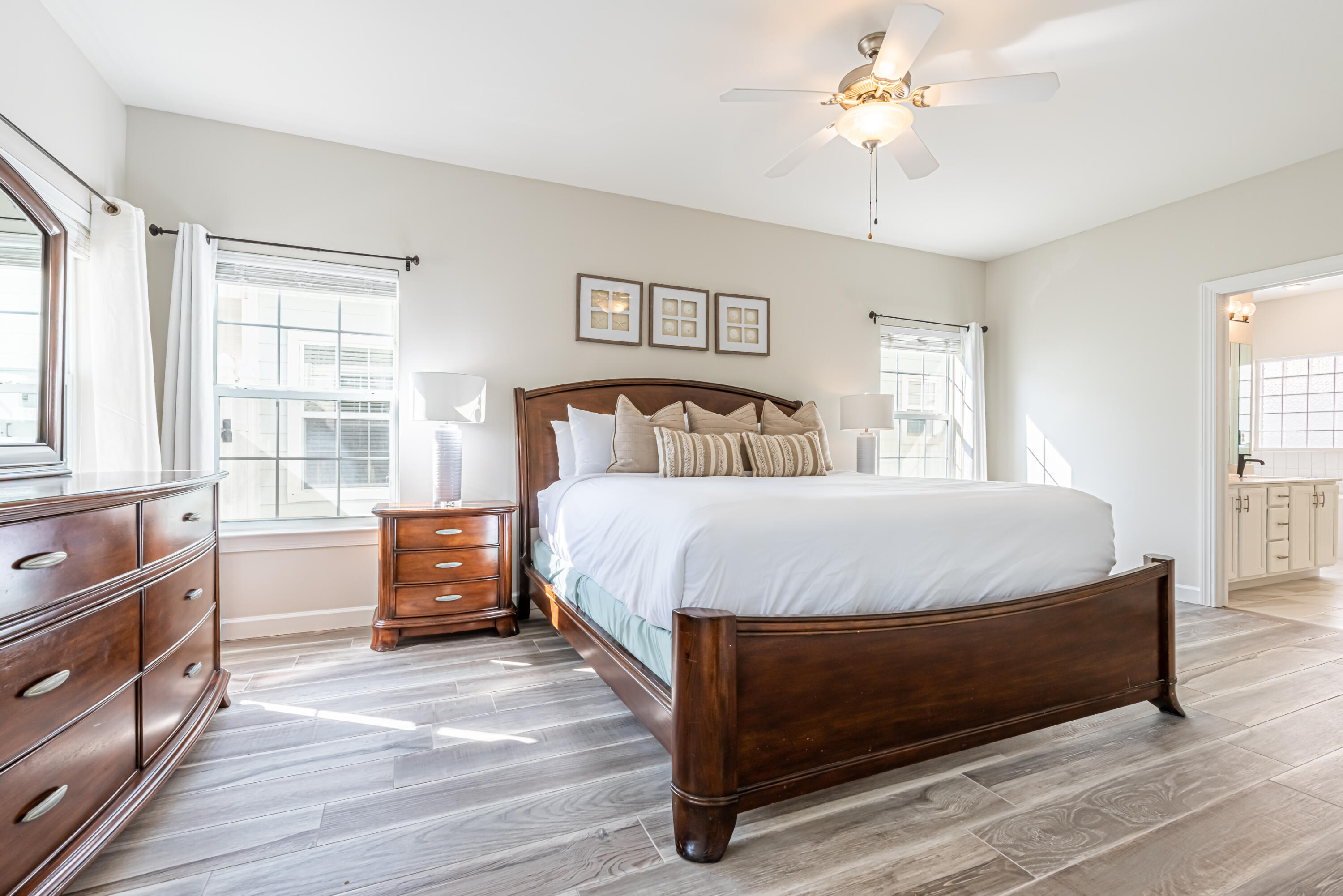 MIRAMAR PALMS - Residential