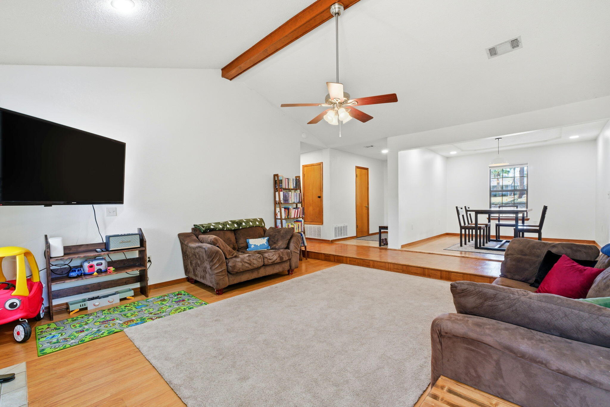 KENNEDY LAKES 1ST ADDN 2 - Residential