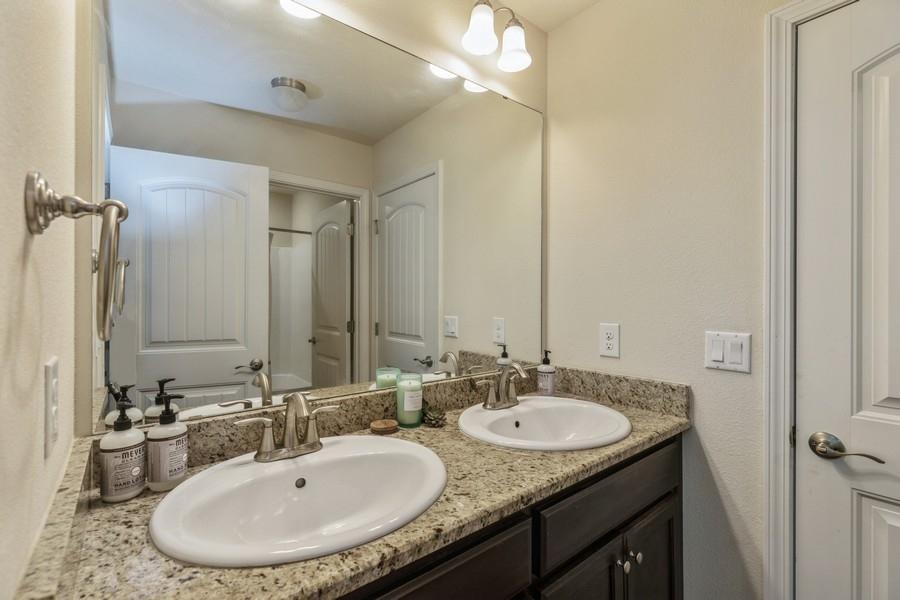 Holley-Navarre - Residential