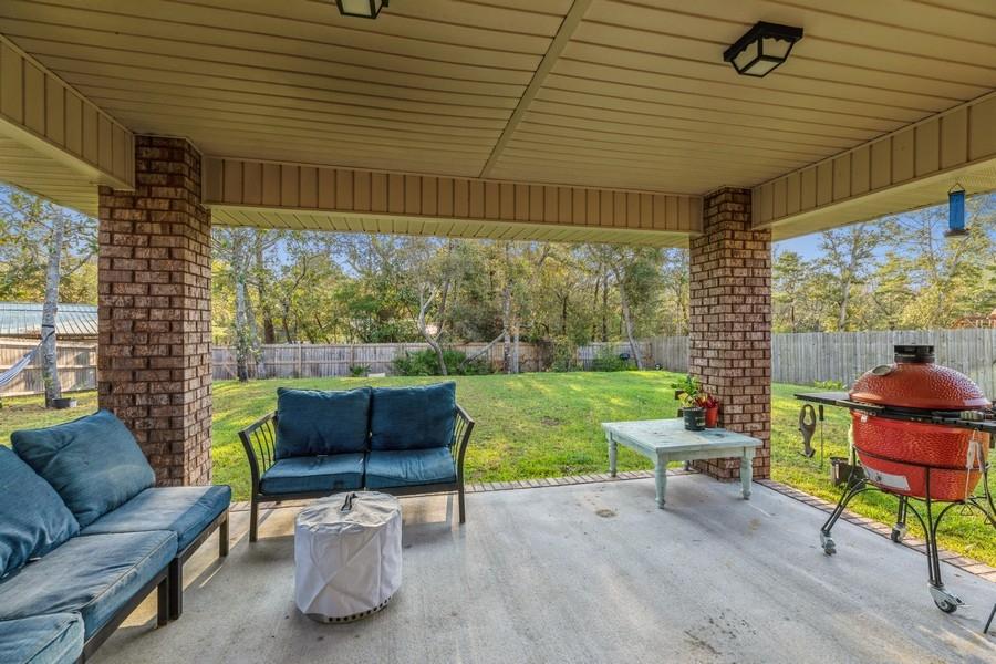 Holley-Navarre - Residential