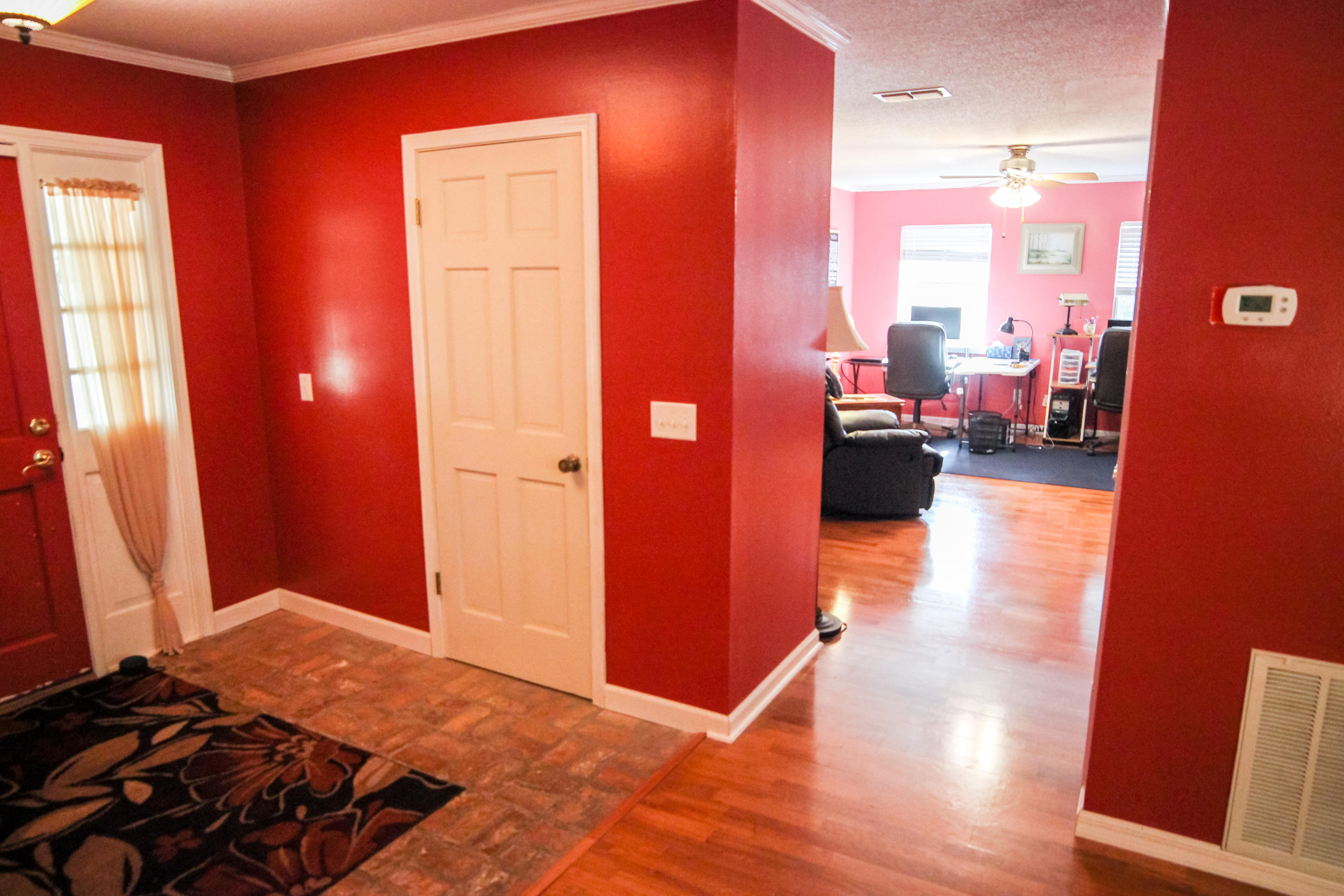 LAKE LORRAINE ESTATES - Residential