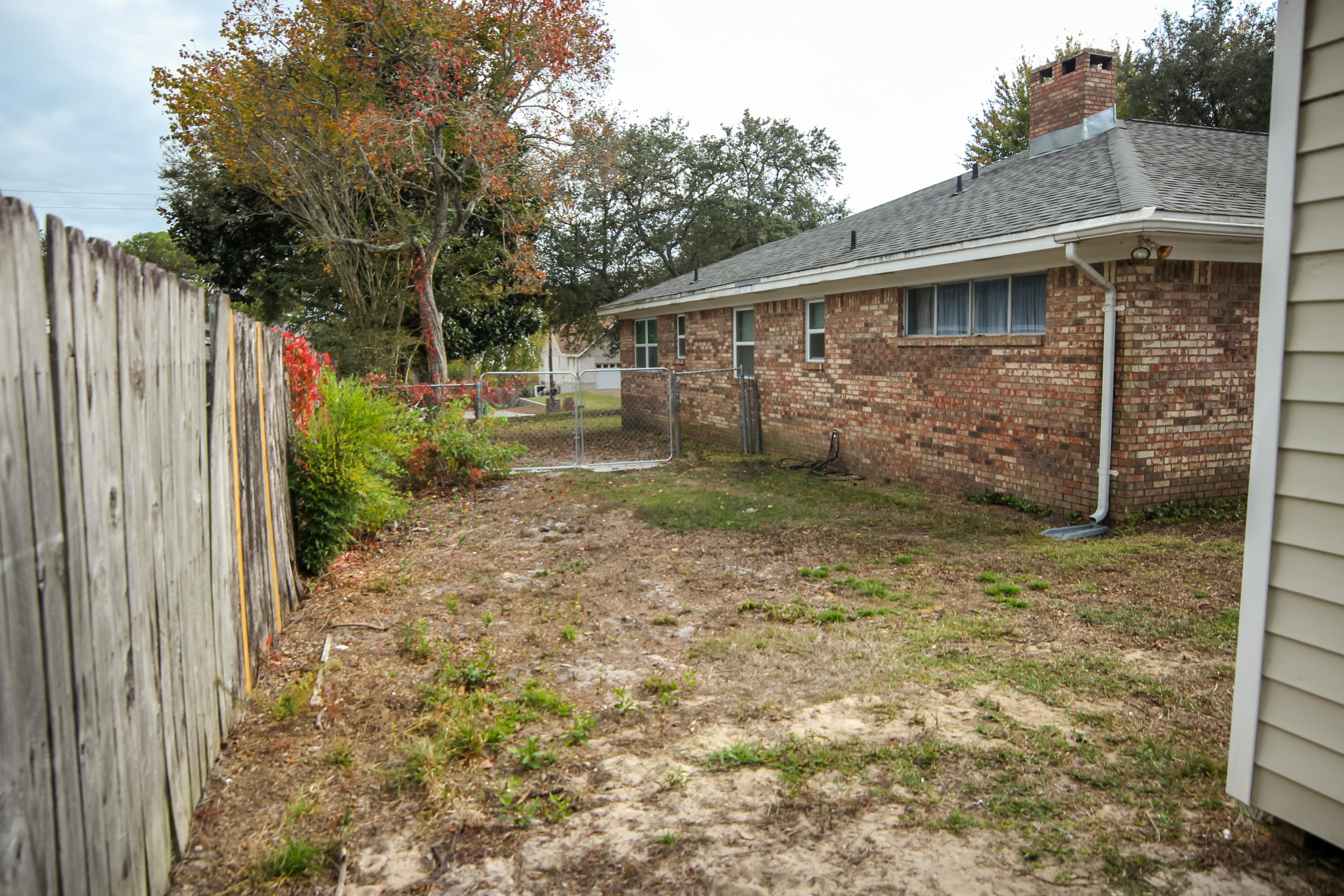 LAKE LORRAINE ESTATES - Residential