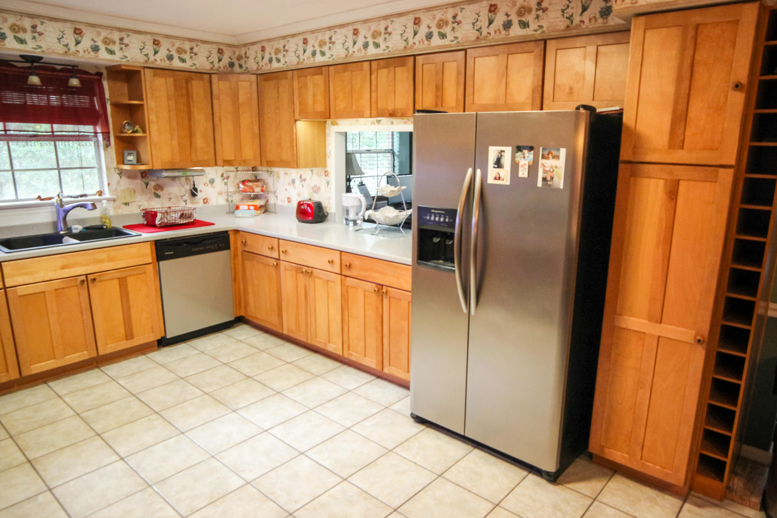 LAKE LORRAINE ESTATES - Residential