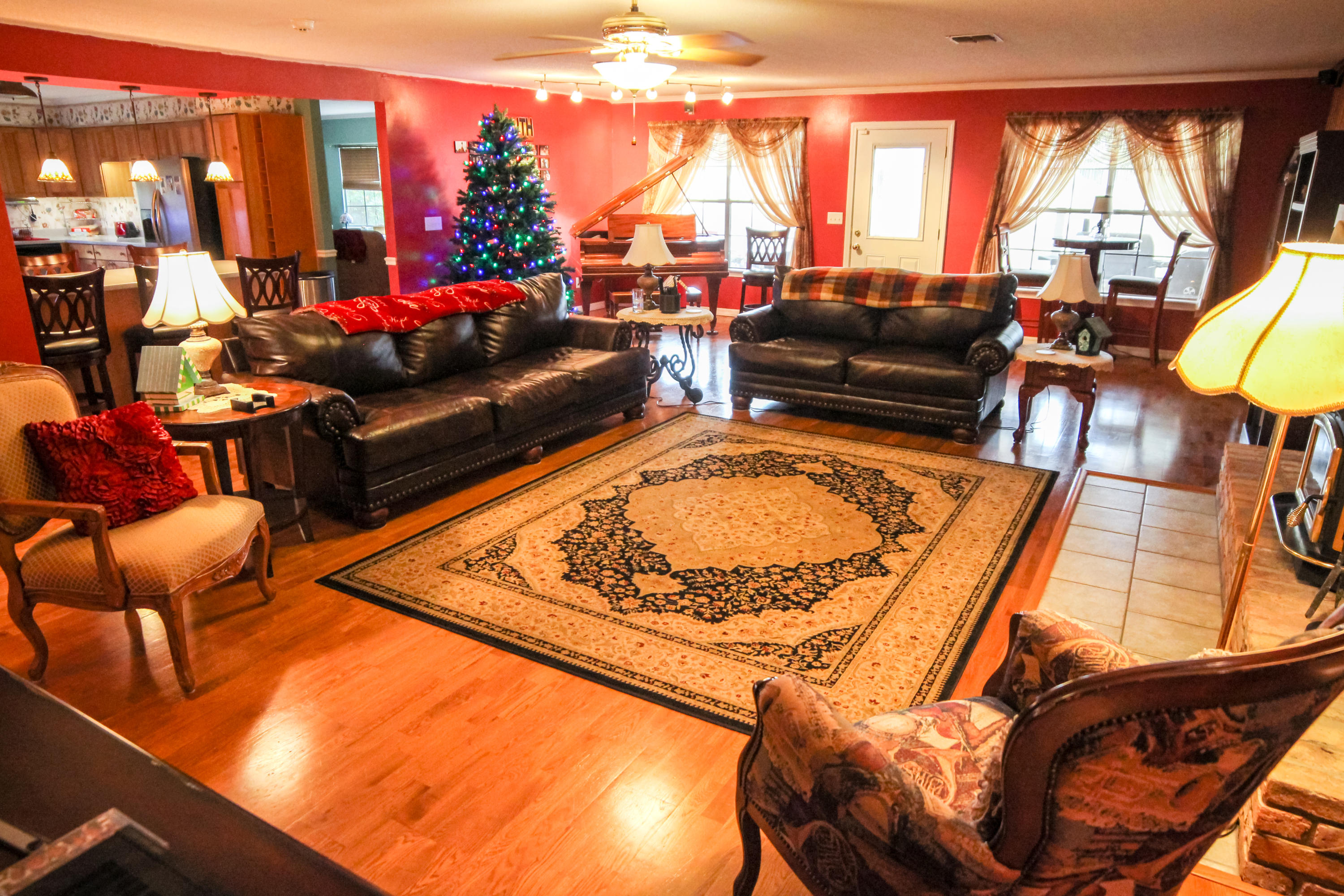 LAKE LORRAINE ESTATES - Residential