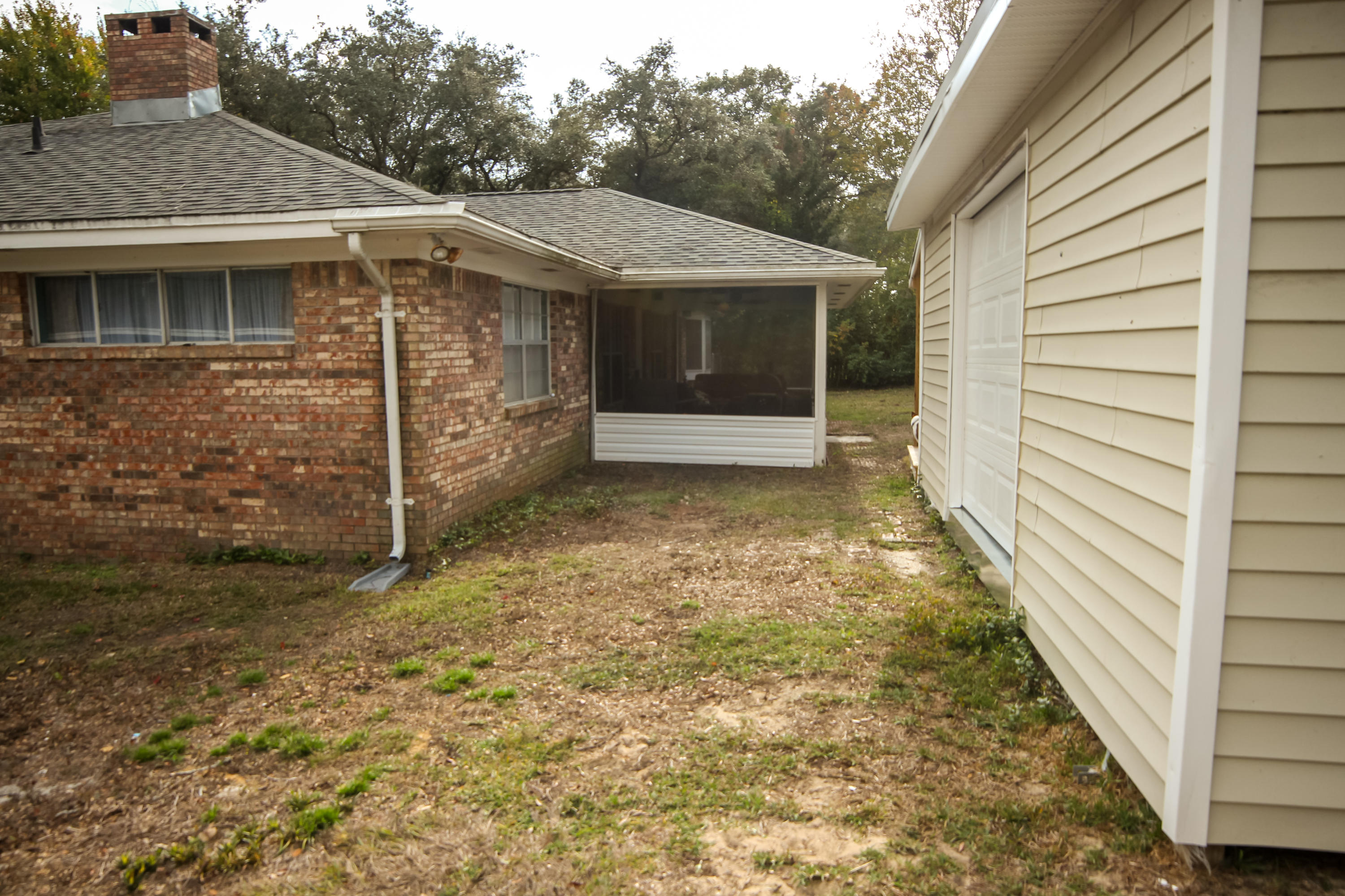 LAKE LORRAINE ESTATES - Residential