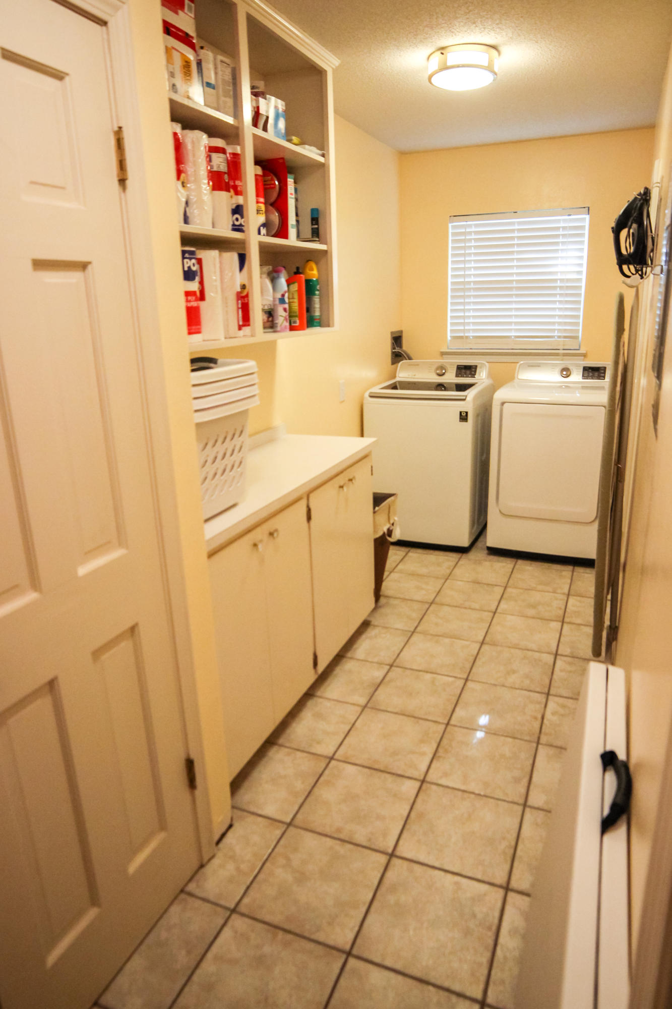 LAKE LORRAINE ESTATES - Residential