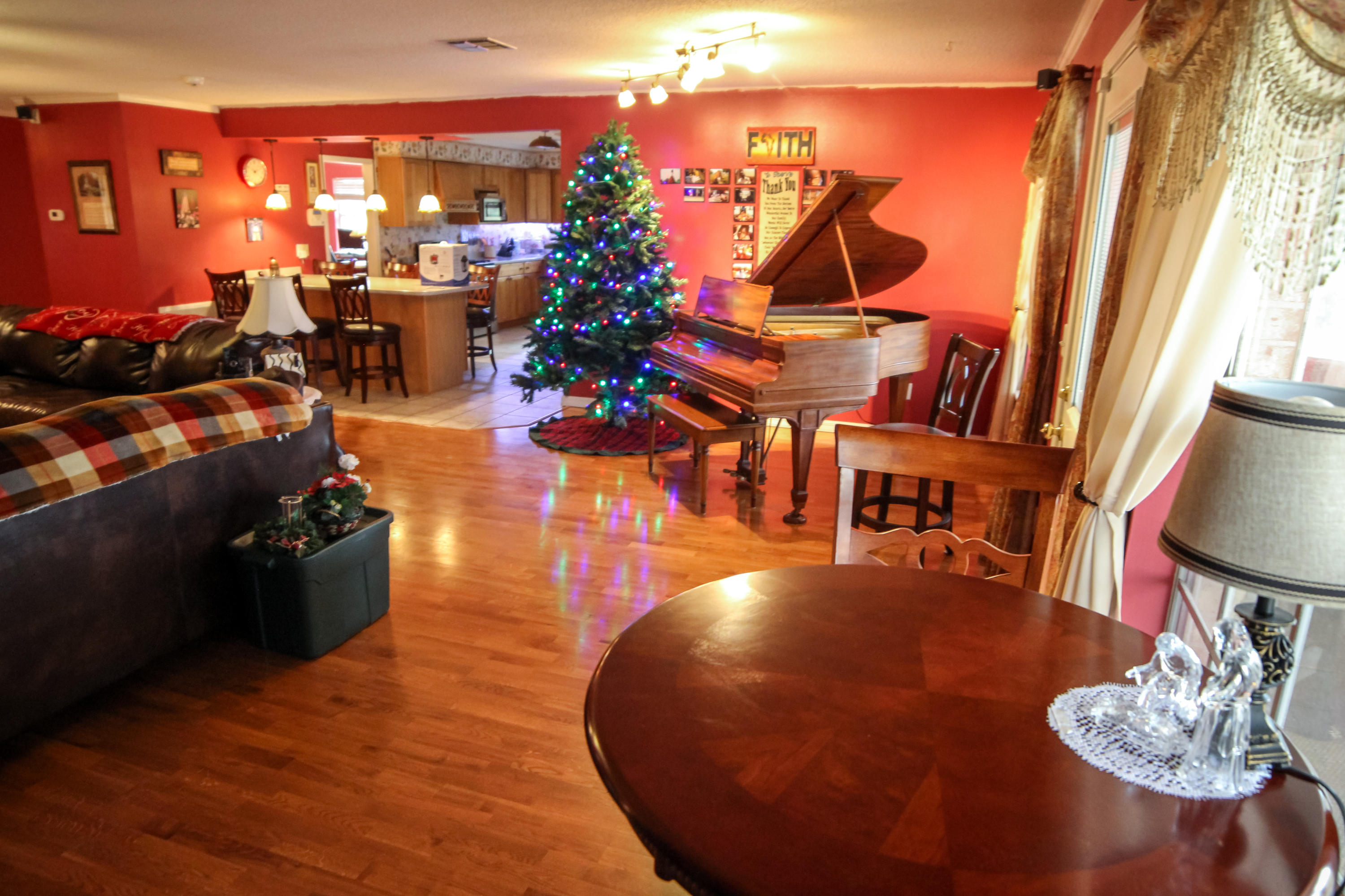 LAKE LORRAINE ESTATES - Residential