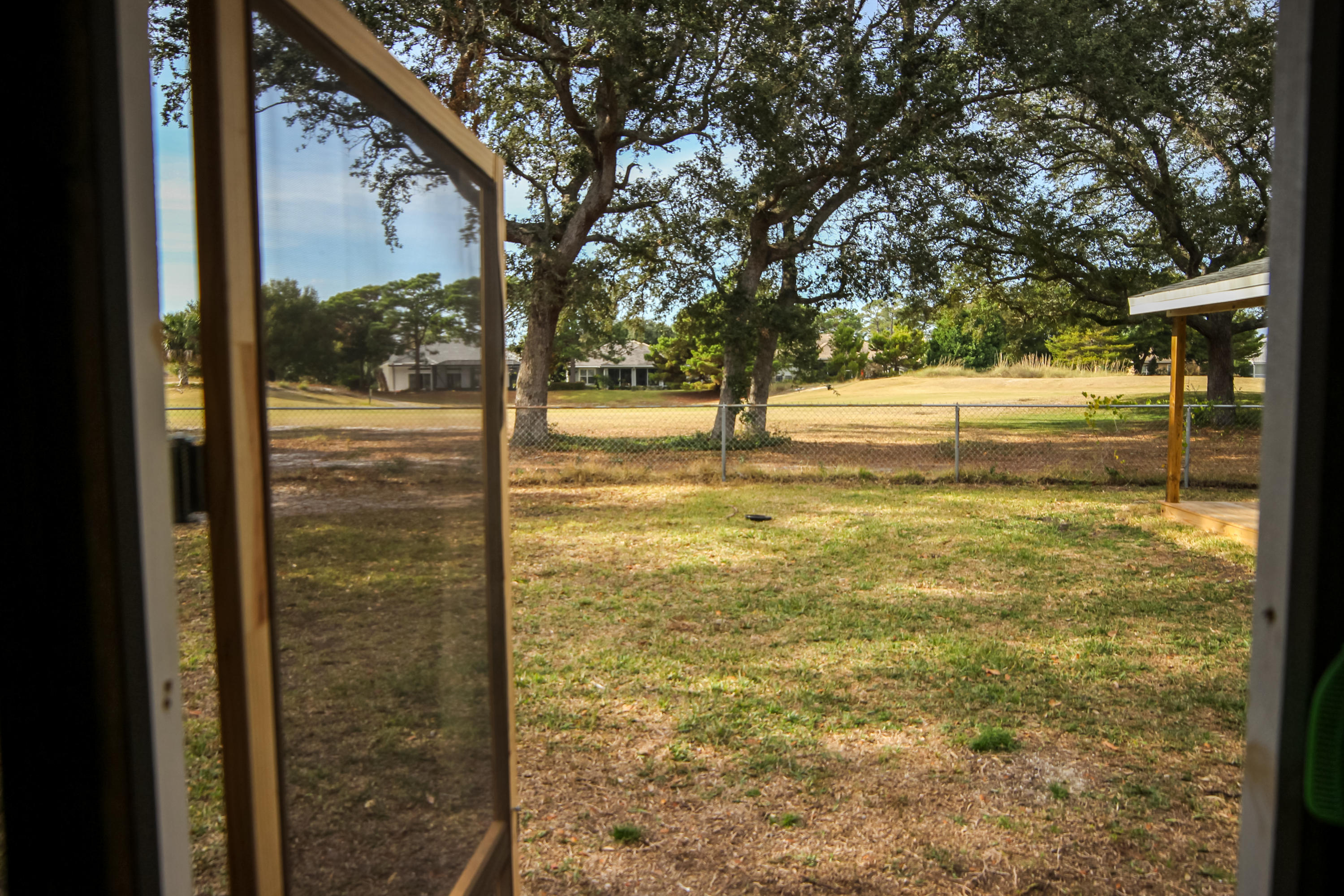 LAKE LORRAINE ESTATES - Residential