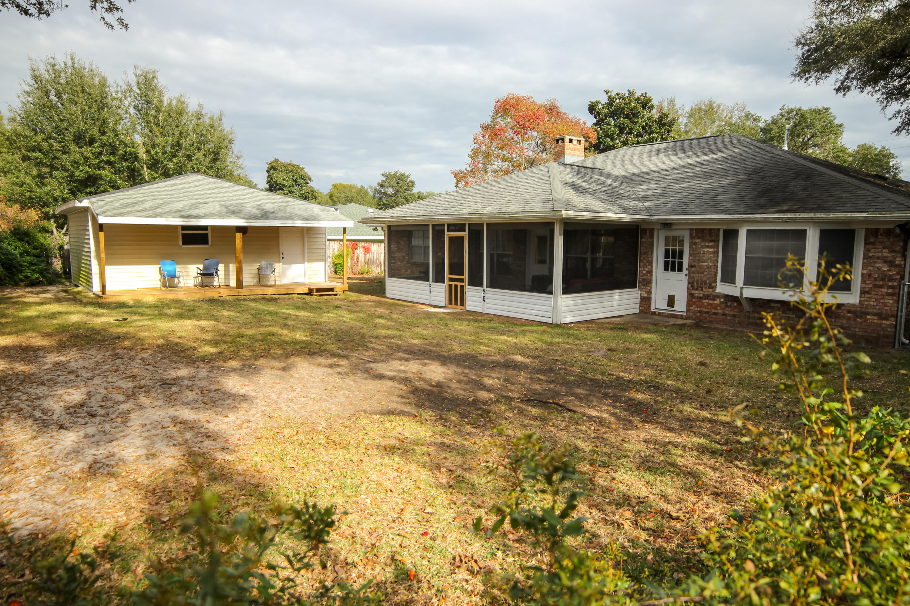 LAKE LORRAINE ESTATES - Residential