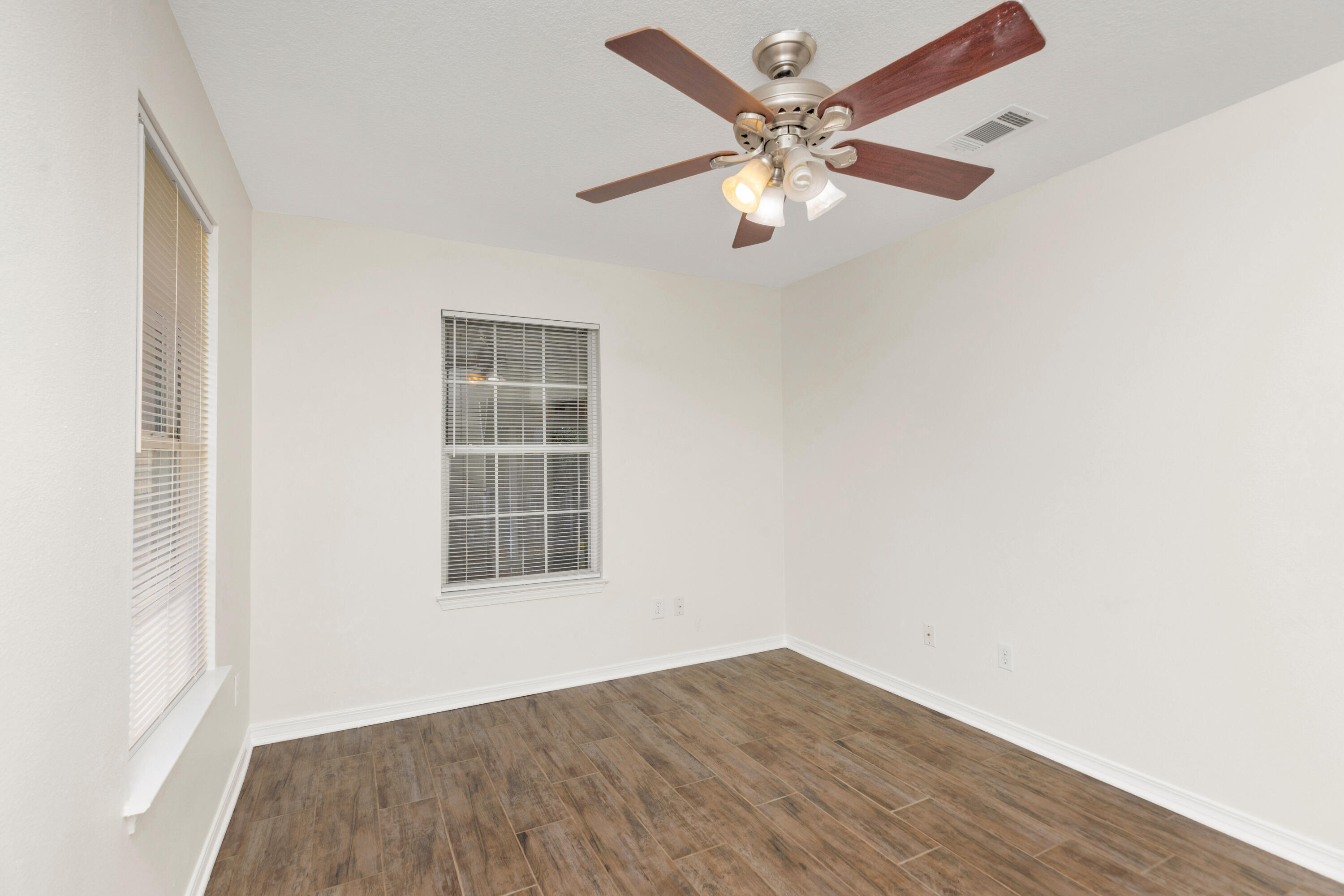 EMERALD VILLAGE S/D - Residential