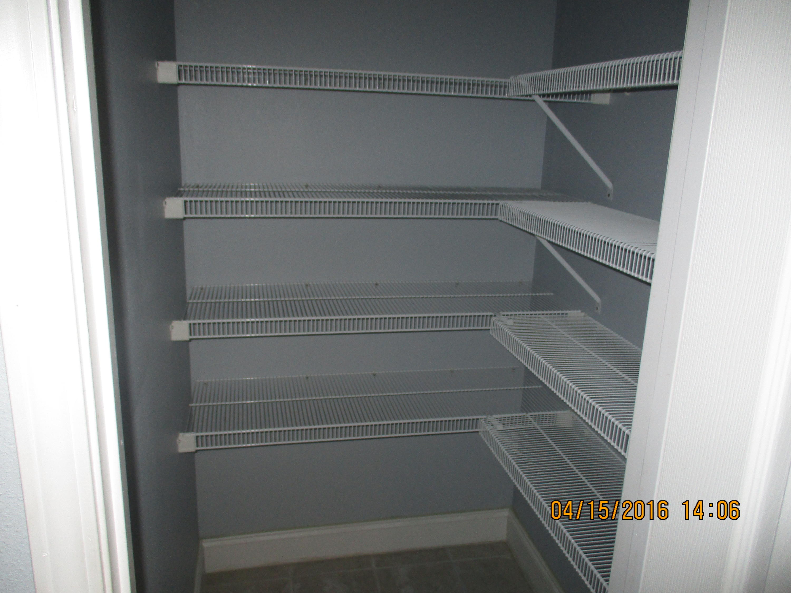 OAKWOOD LAKES ESTATES - Residential