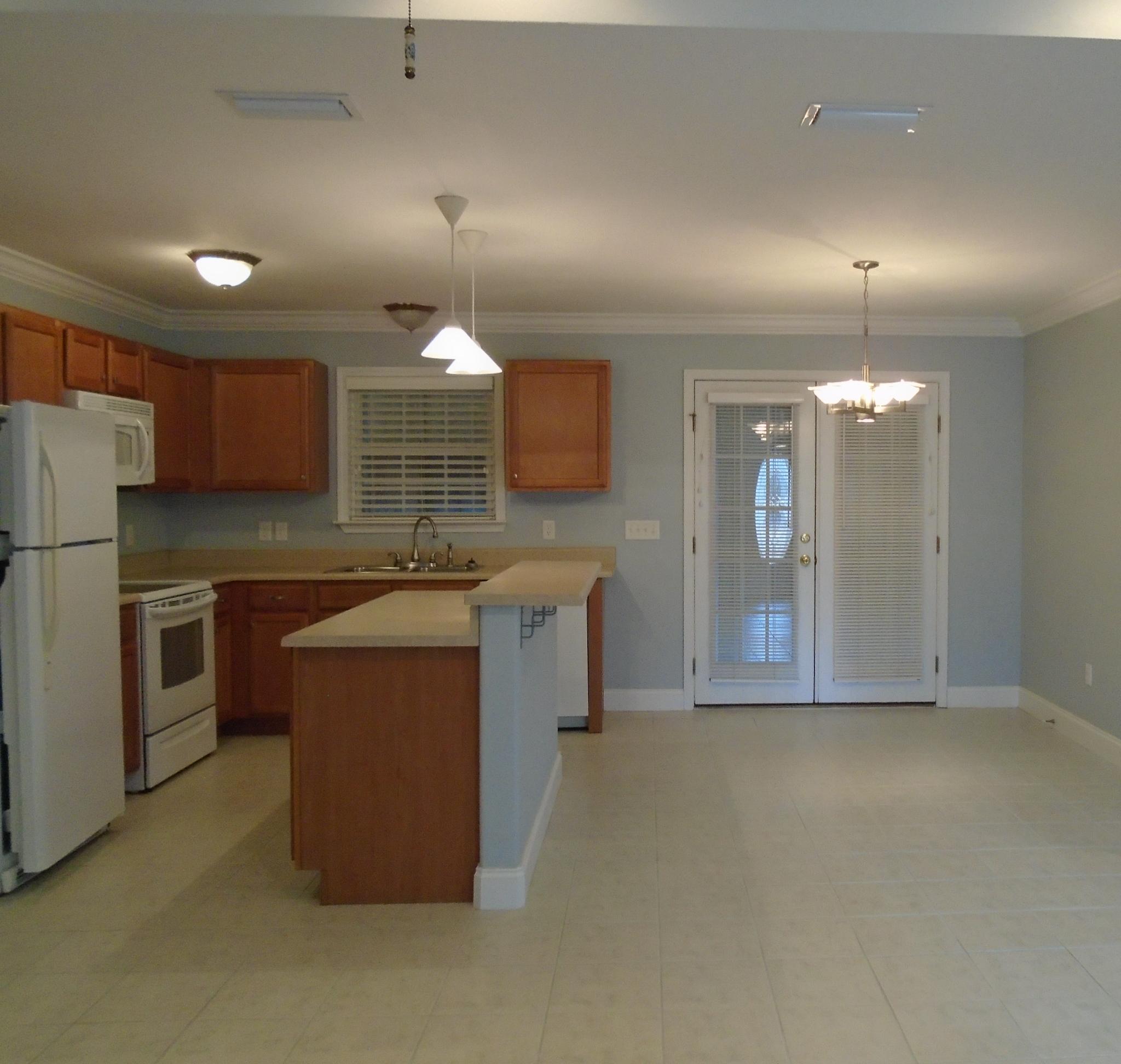 OAKWOOD LAKES ESTATES - Residential