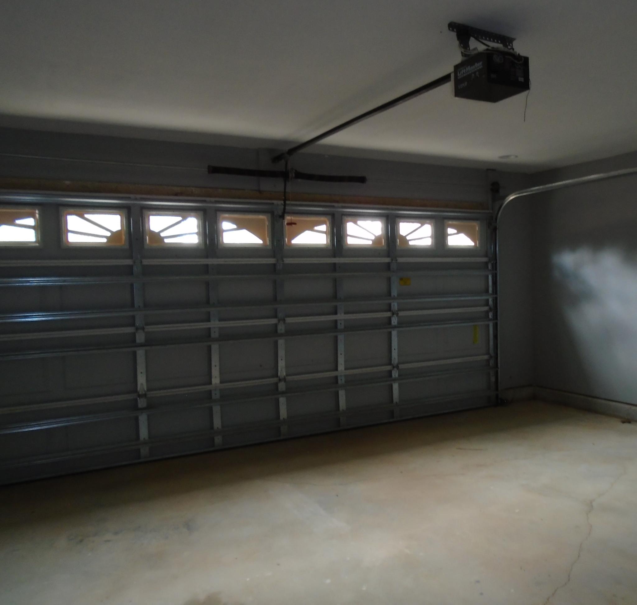 OAKWOOD LAKES ESTATES - Residential