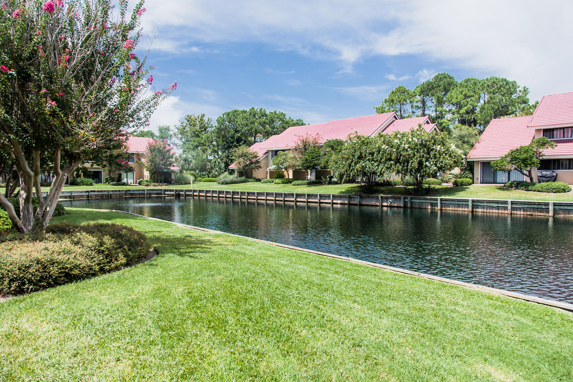 BEACHWALK T/H - Residential