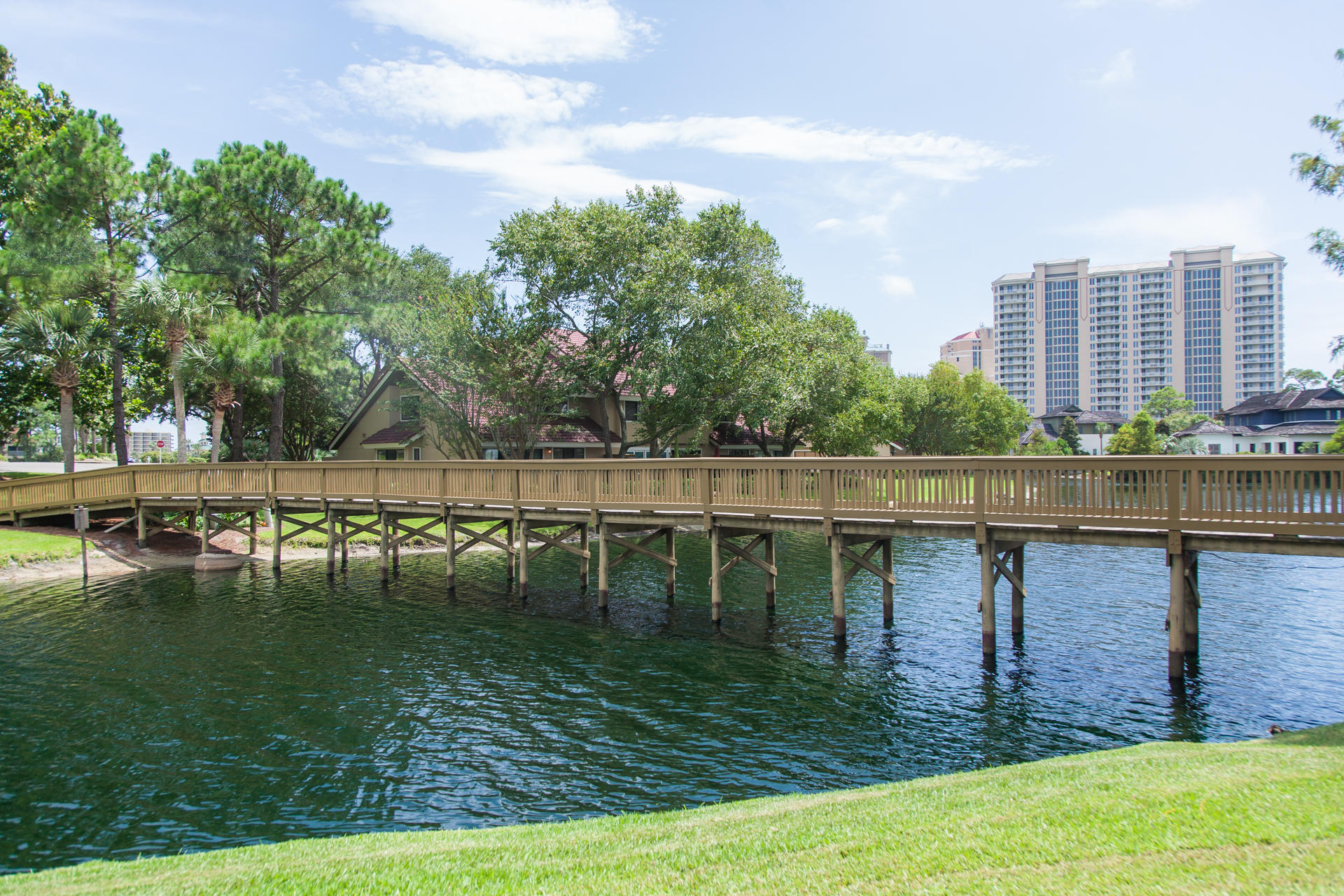 BEACHWALK T/H - Residential