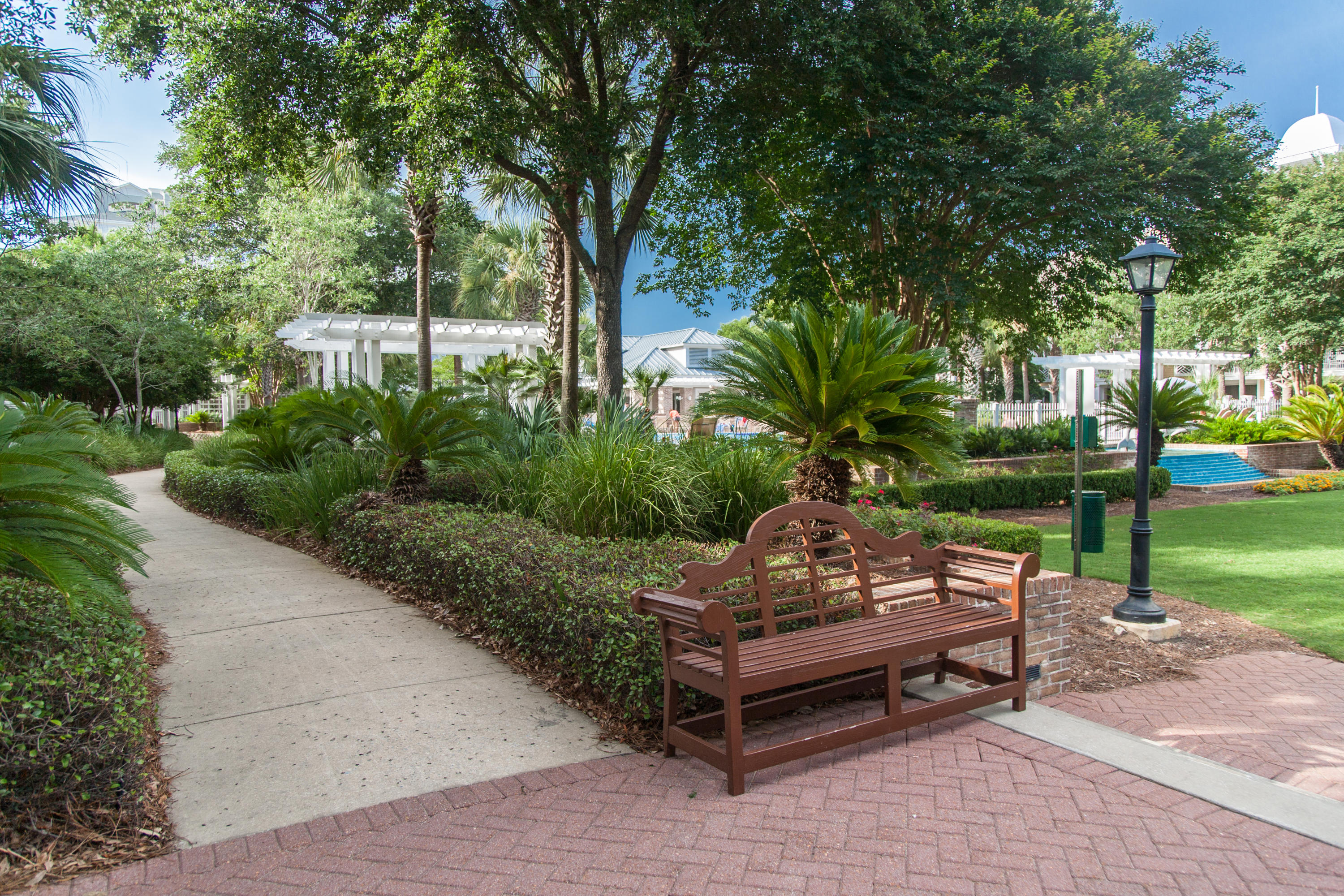 BEACHWALK T/H - Residential