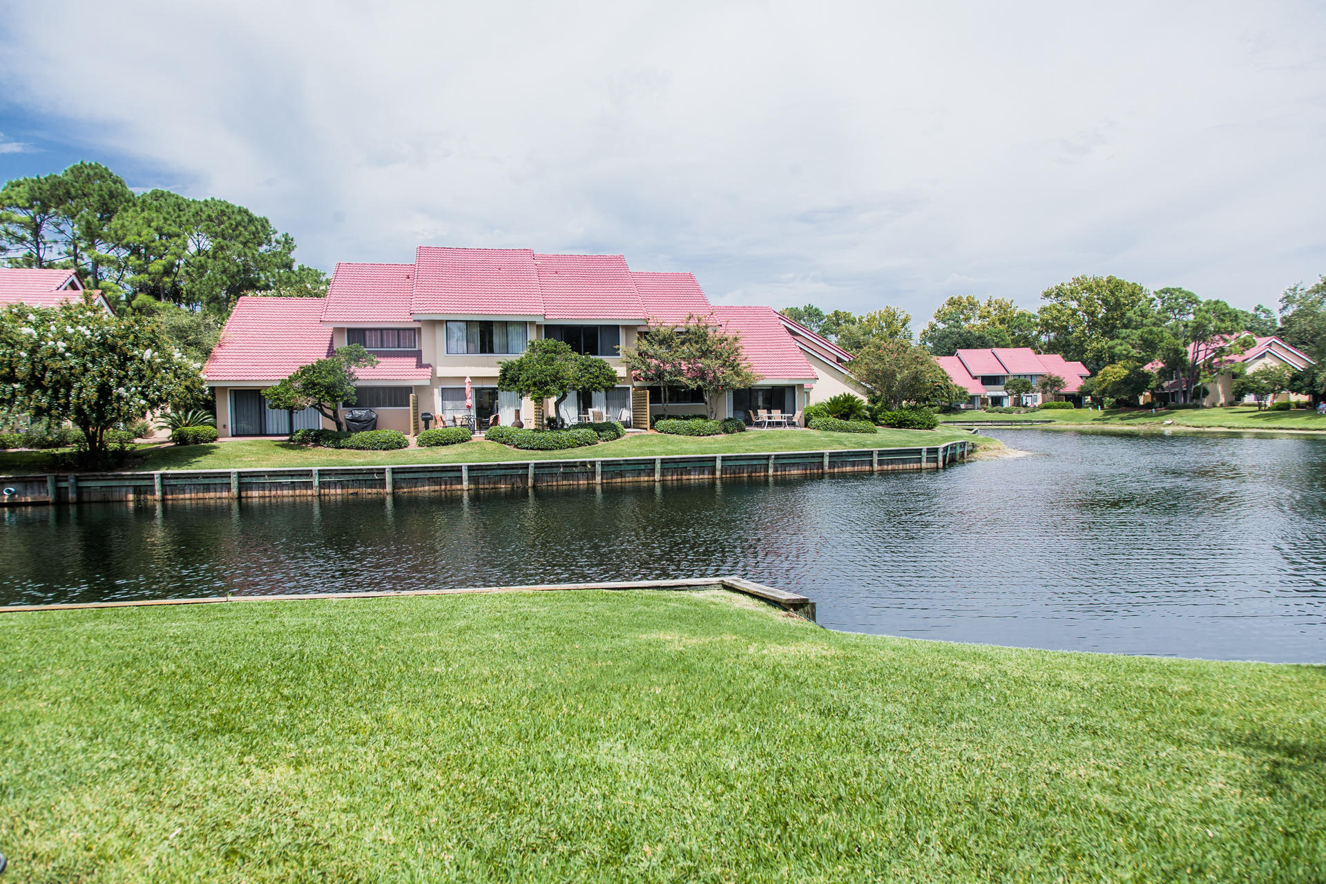 BEACHWALK T/H - Residential