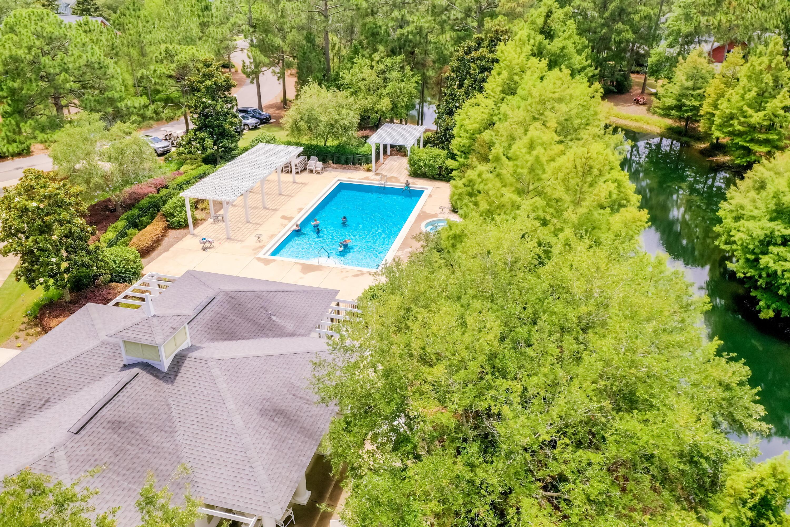 LAUREL GROVE - Residential