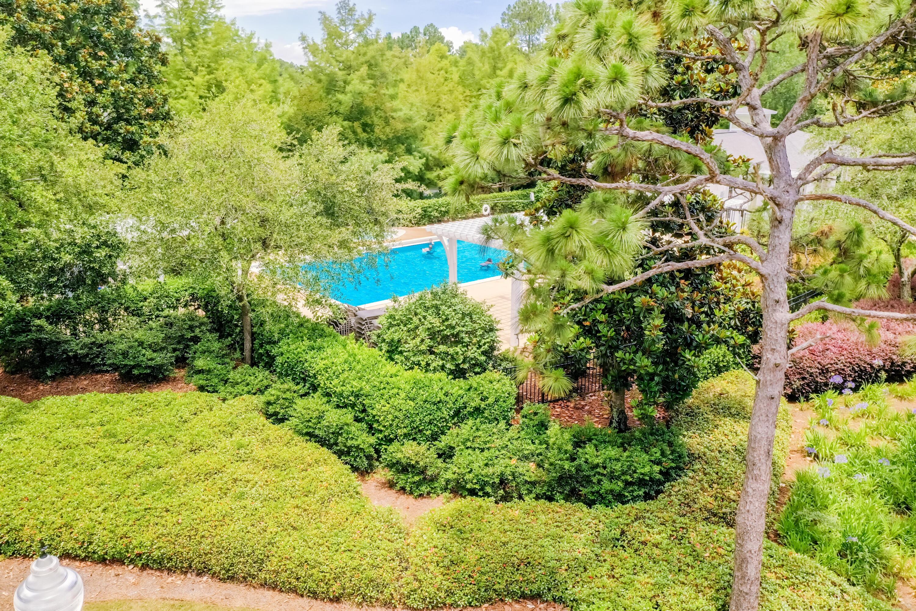 LAUREL GROVE - Residential