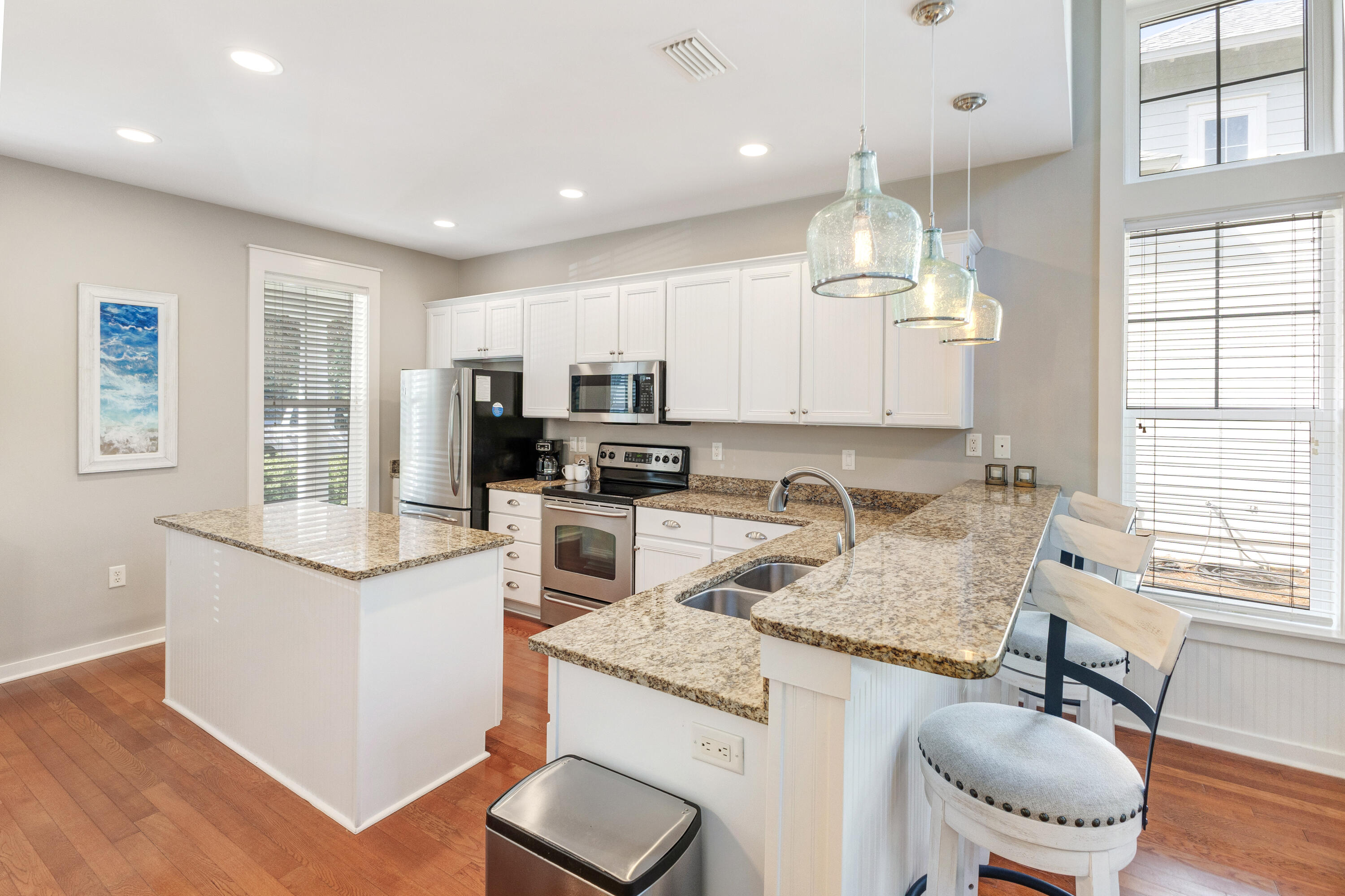 LAUREL GROVE - Residential