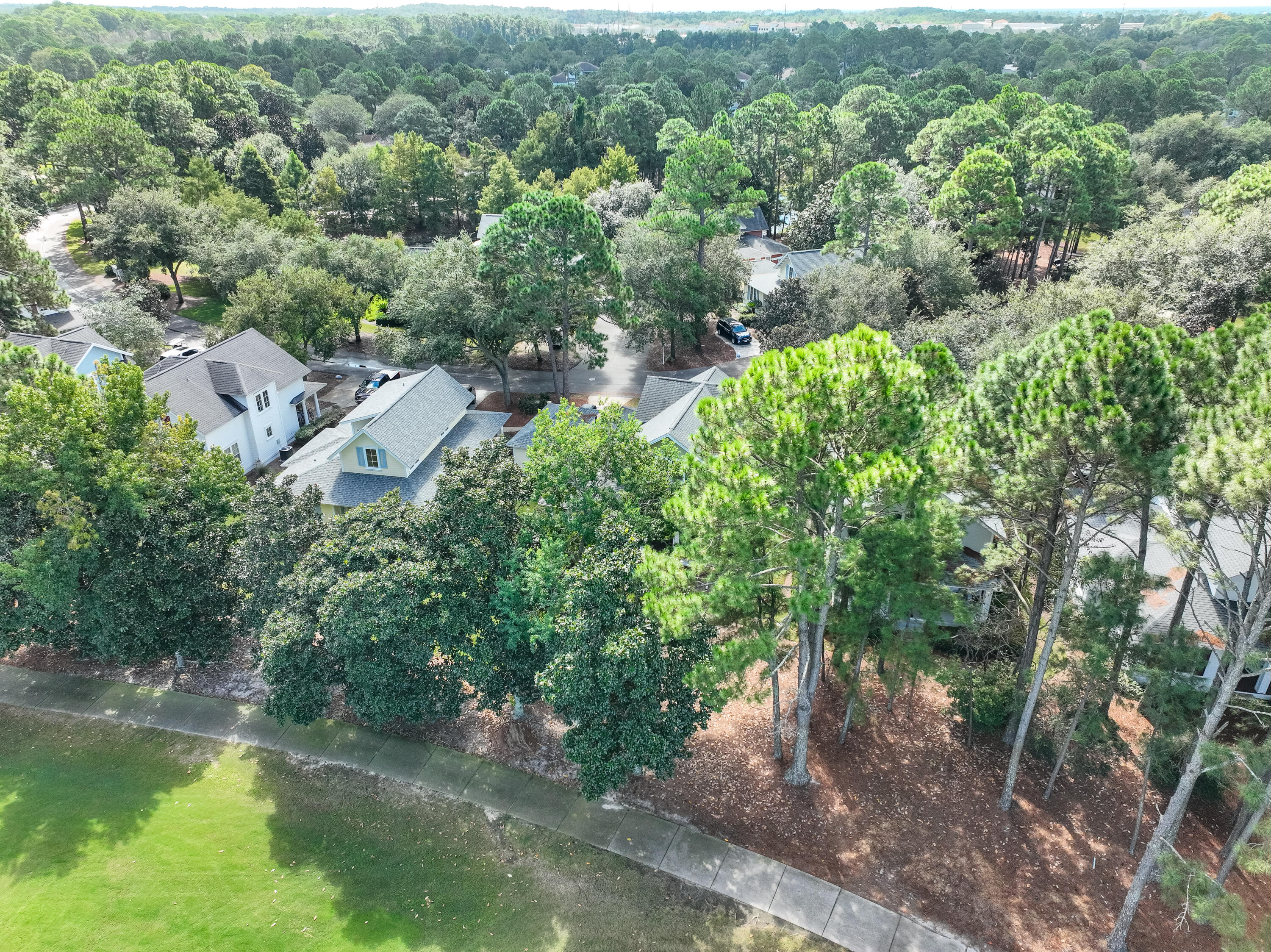 LAUREL GROVE - Residential