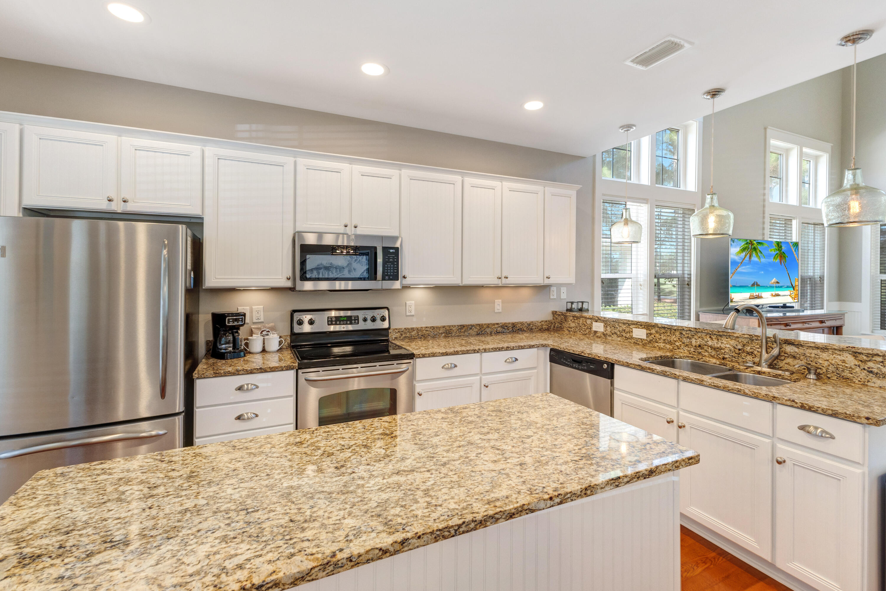 LAUREL GROVE - Residential