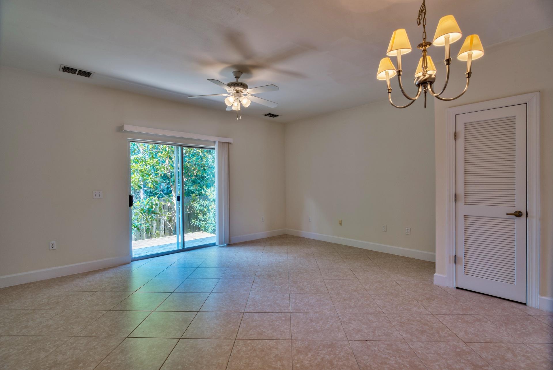 PALMS OF FREEPORT - Residential