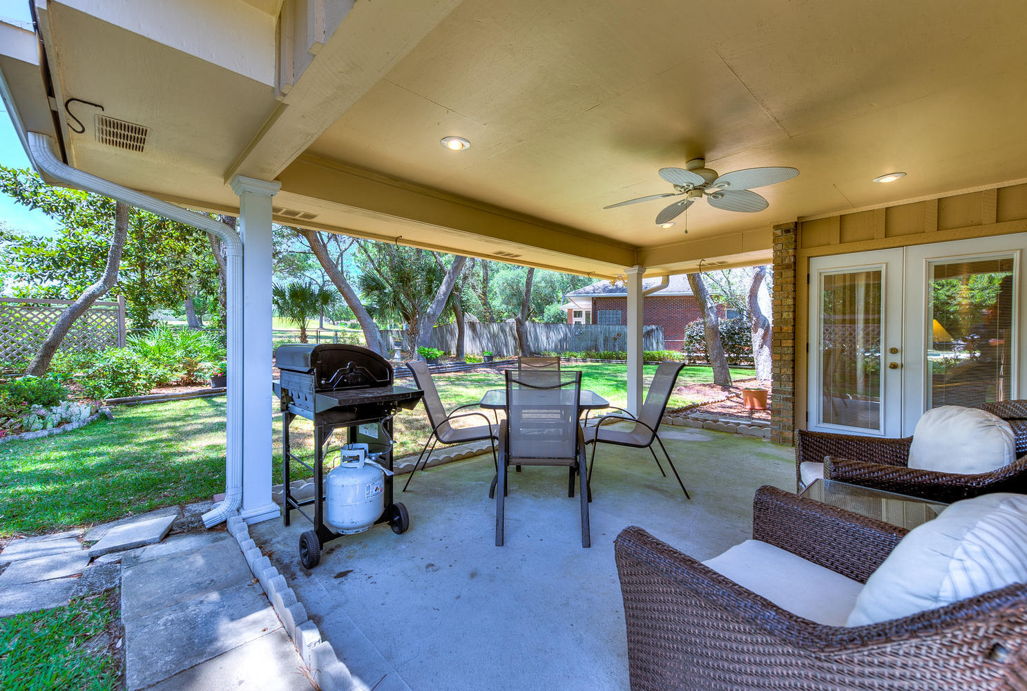 LAKE LORRAINE ESTATES - Residential