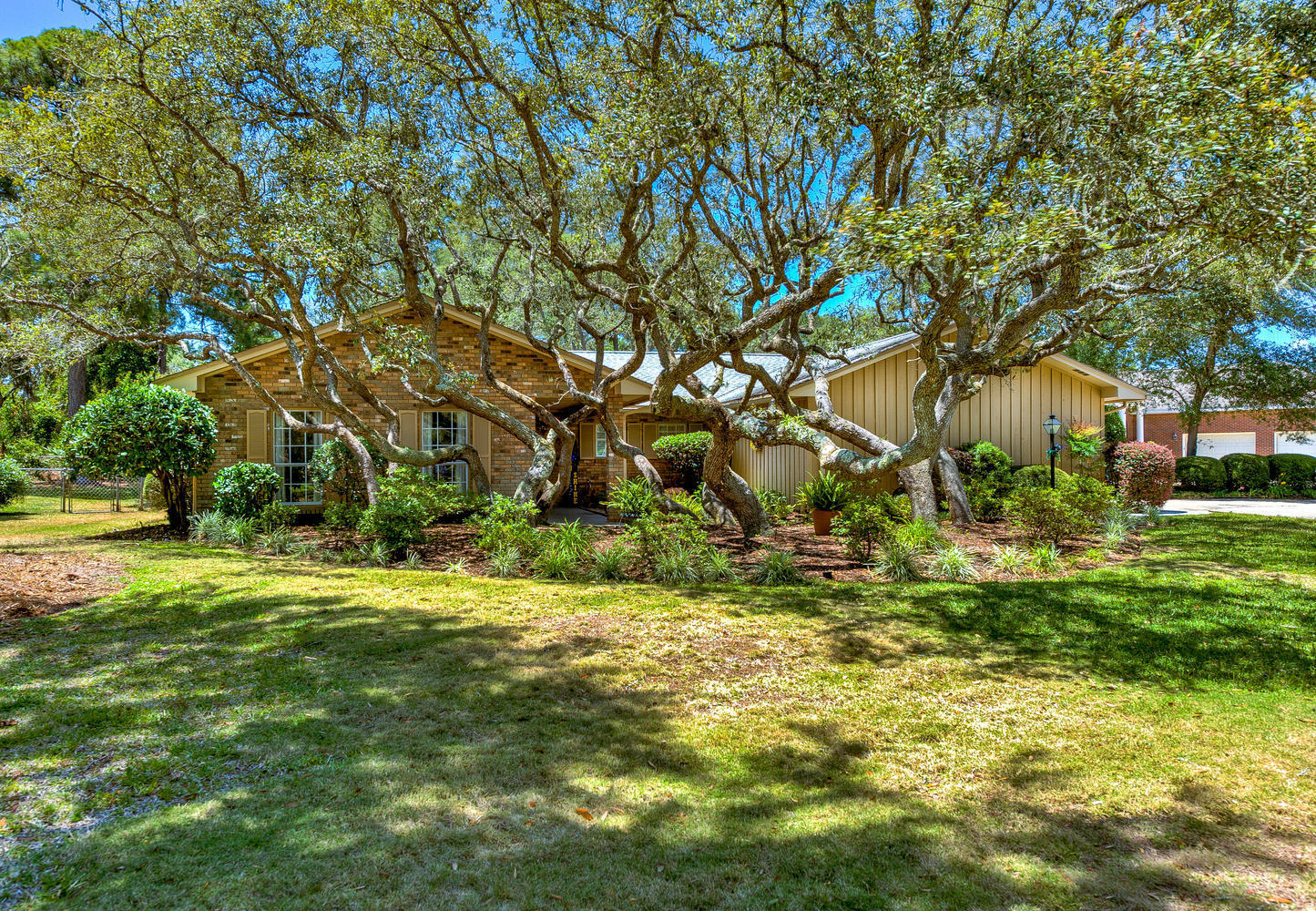 LAKE LORRAINE ESTATES - Residential