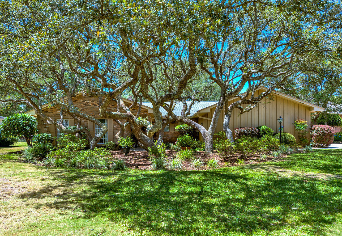 LAKE LORRAINE ESTATES - Residential