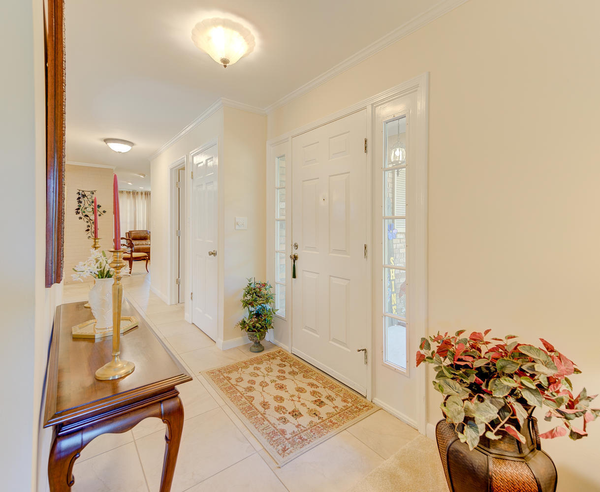 LAKE LORRAINE ESTATES - Residential