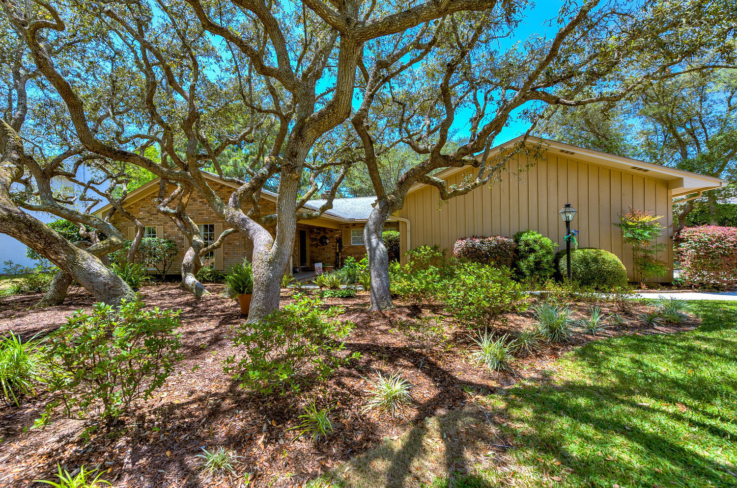 LAKE LORRAINE ESTATES - Residential