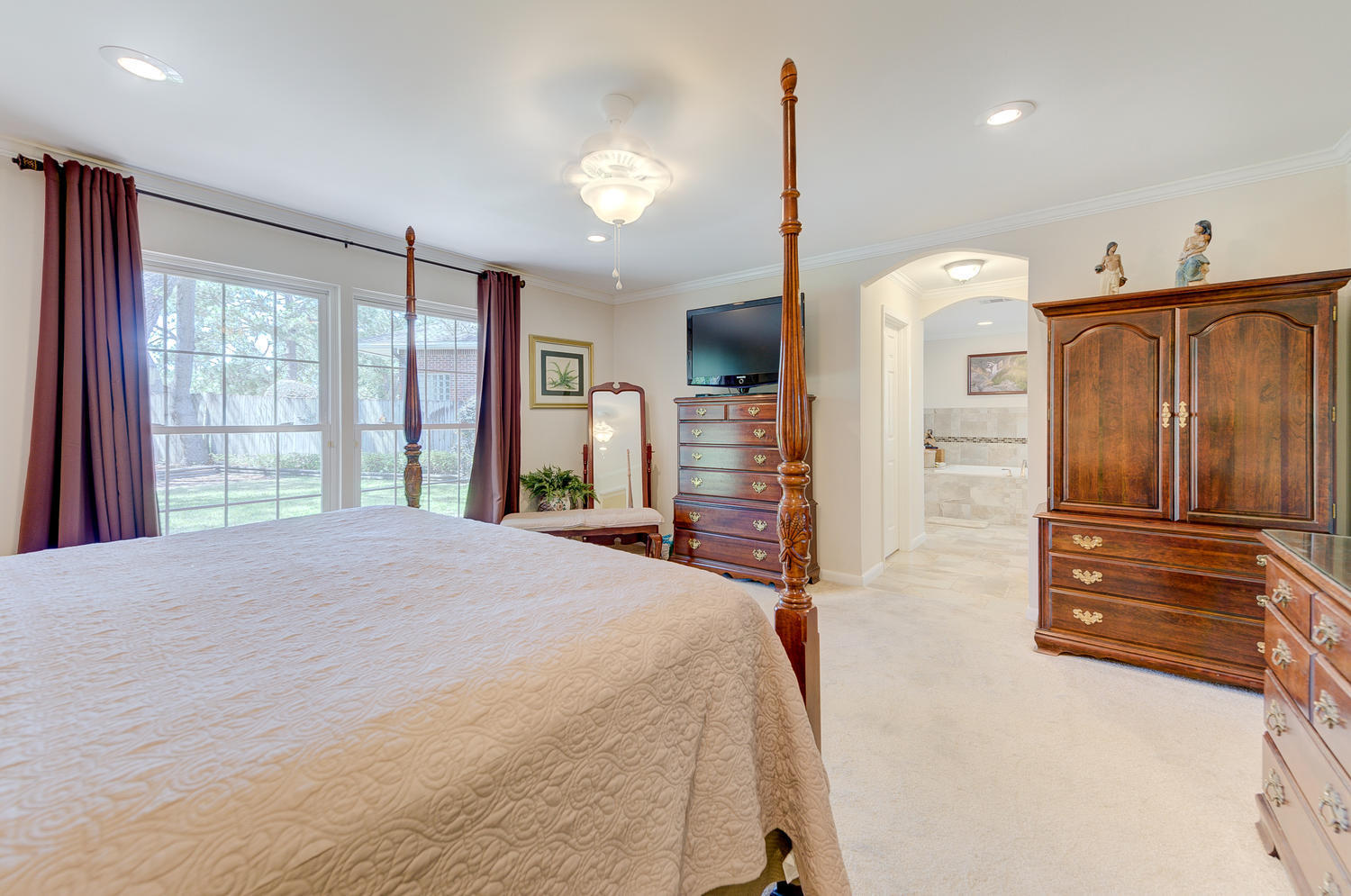 LAKE LORRAINE ESTATES - Residential