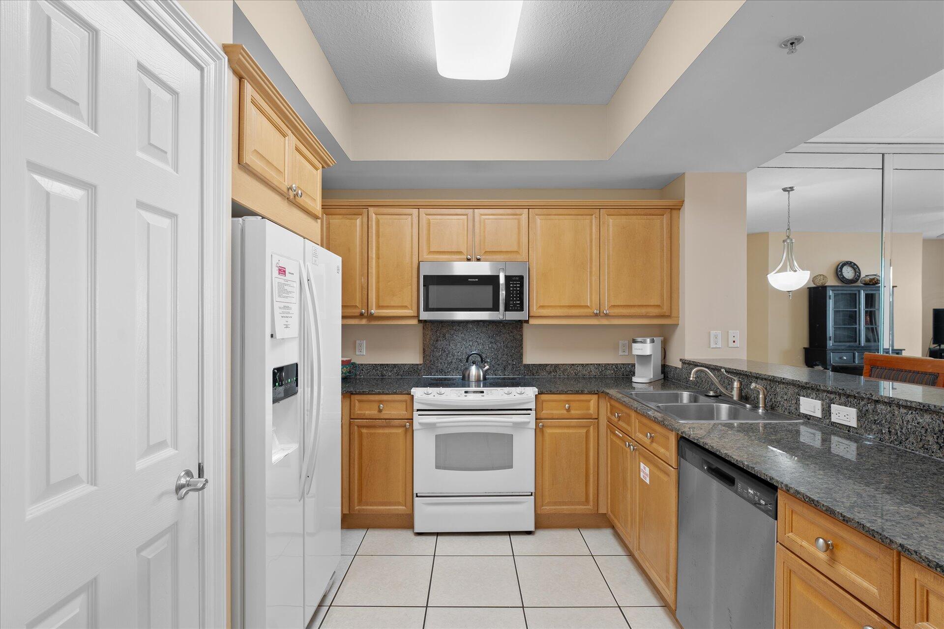 SUMMER PLACE - Residential