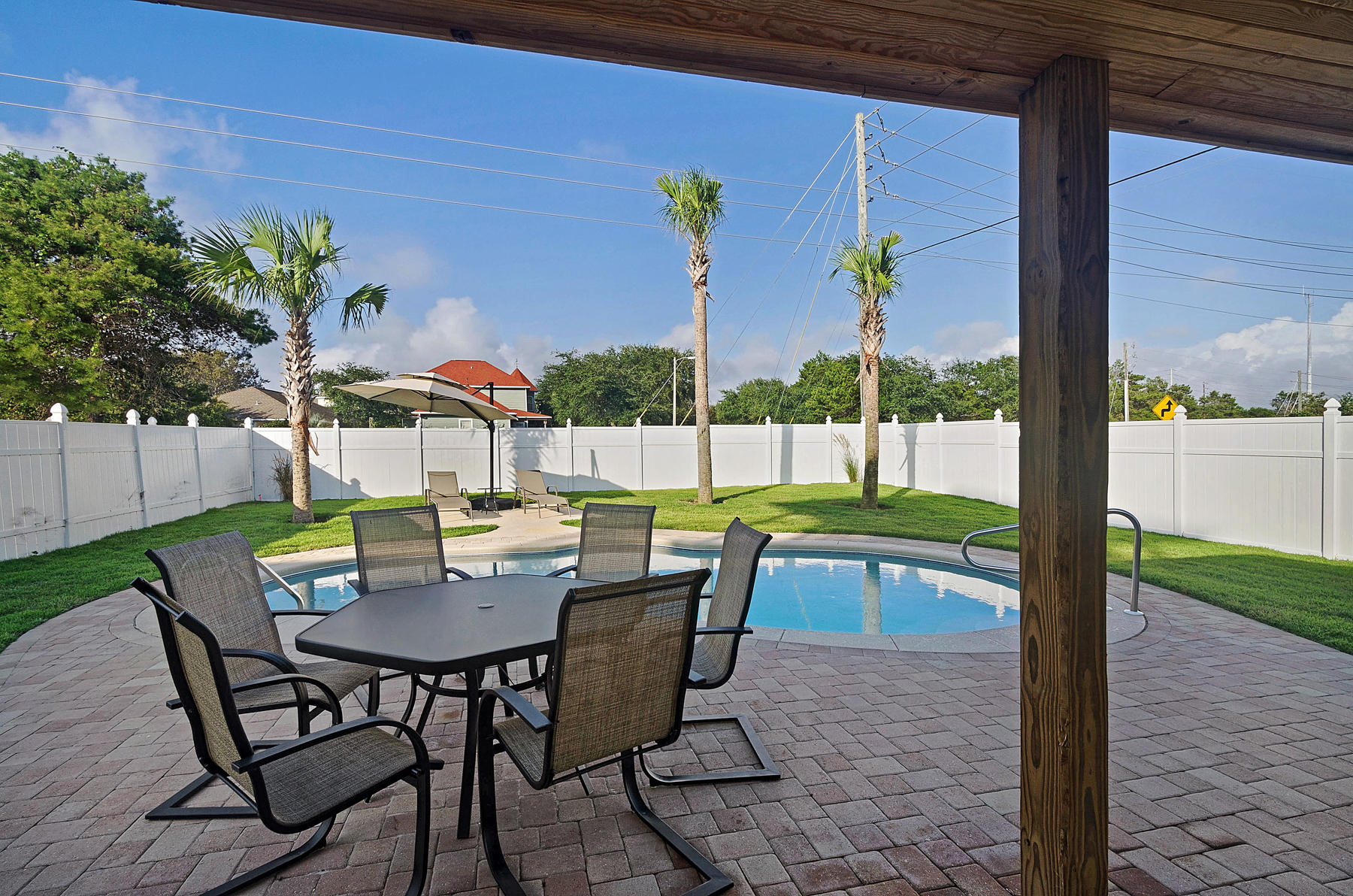 CRYSTAL BEACH - Residential