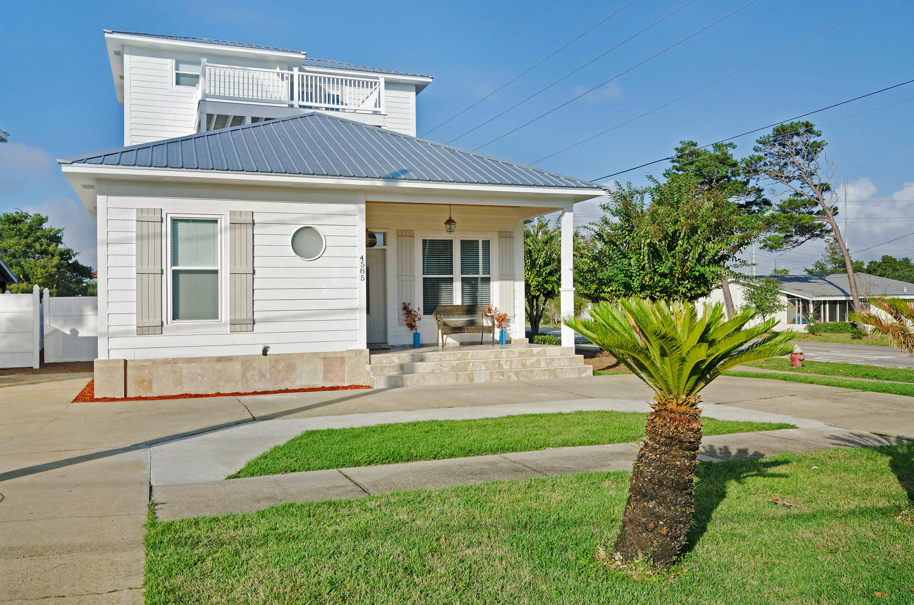 CRYSTAL BEACH - Residential