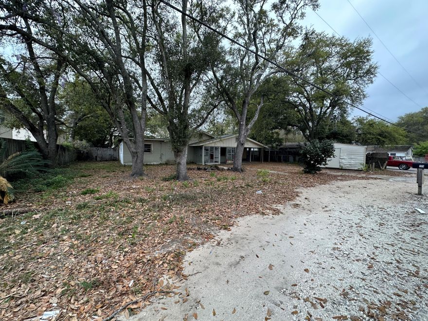 Looking to build multi-family? This lot is for you! Centrally located in Fort Walton Beach with Walmart, Winn Dixie, Chick-fil-a, Starbucks, and Sams within 1/2 mile. Preliminary discussions with Okaloosa County, the parcel supports the development of 3 units.