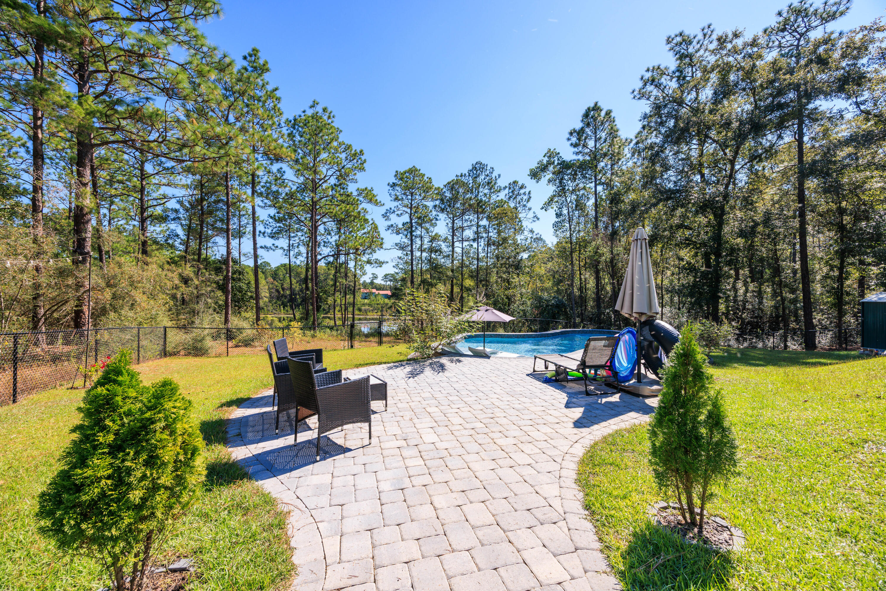 QUAIL RIDGE ESTATES LAKES - Residential